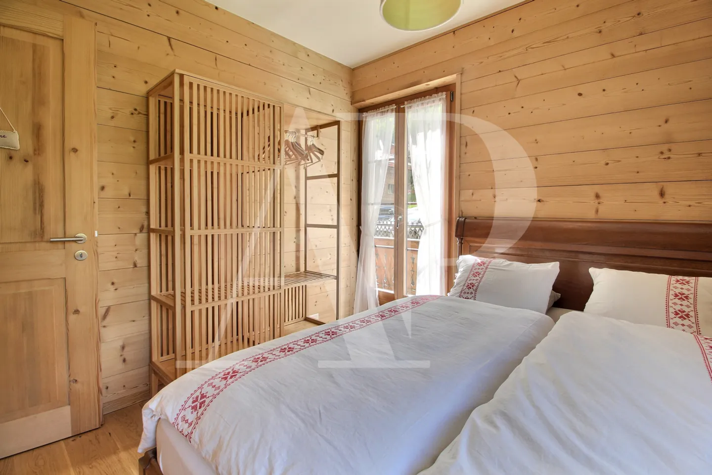 For rent in the winter season in the center of the village - Photo 10 of 16