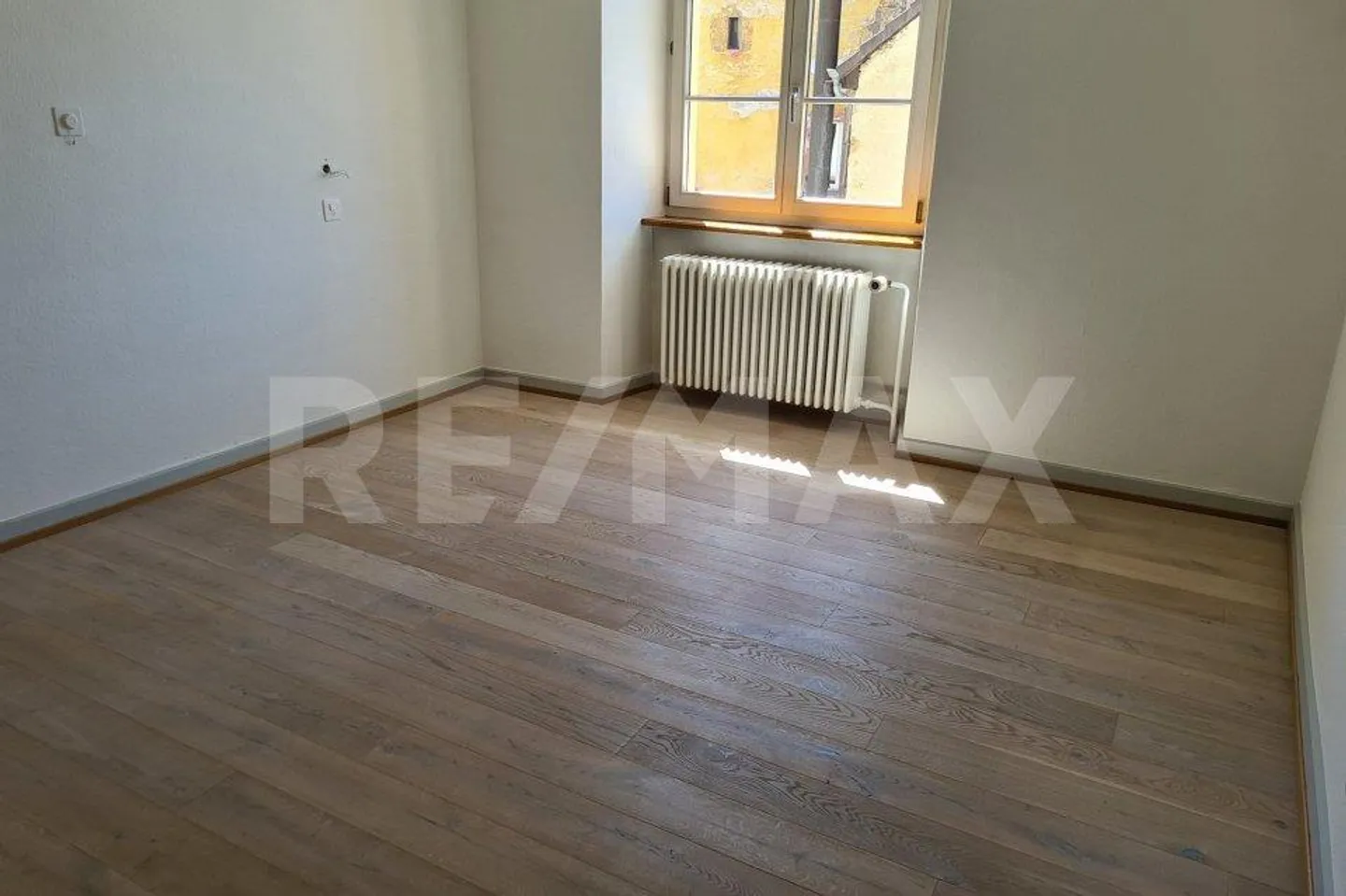 4 1/2-Room House Part - Photo 7 of 10