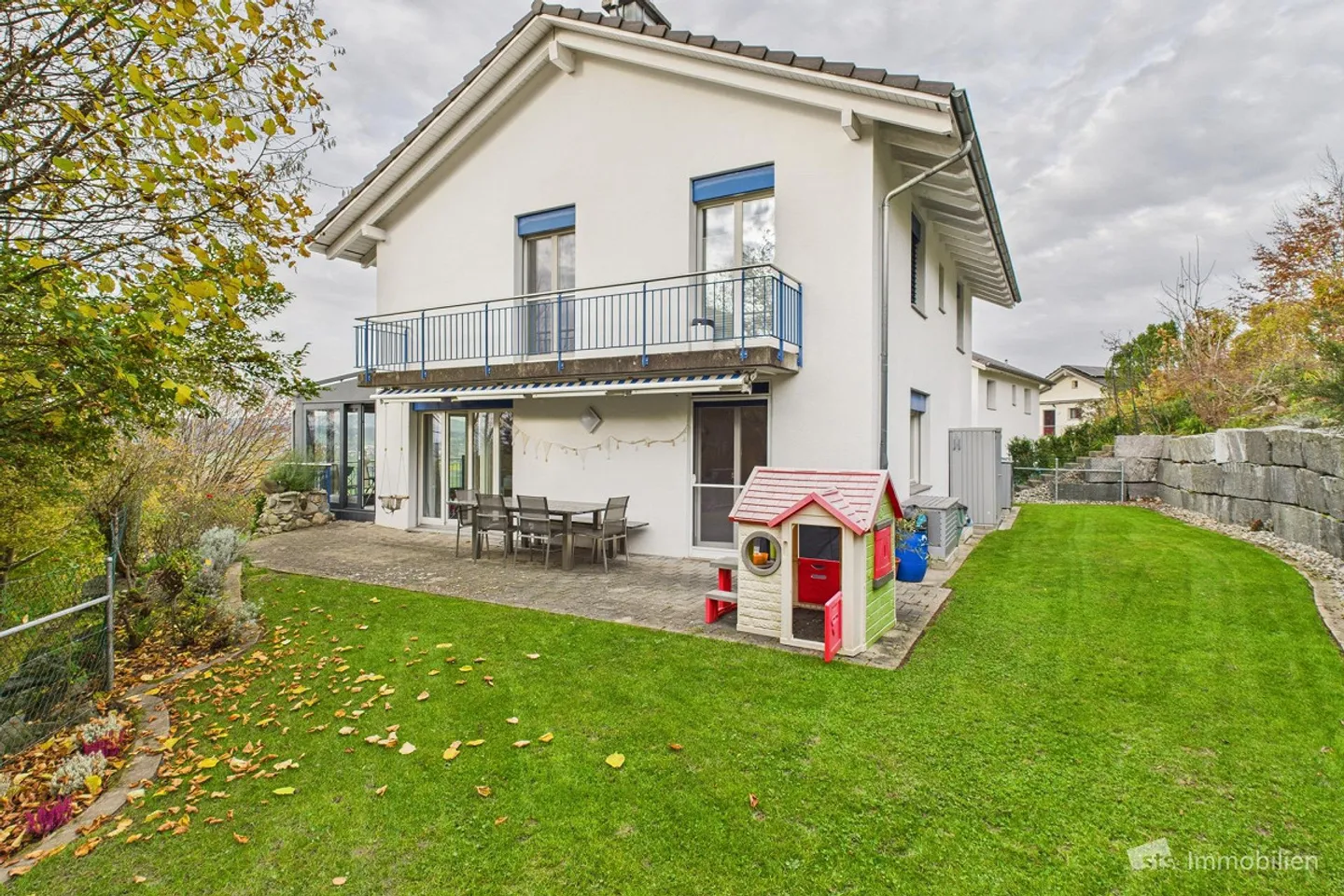 Detached Family Home with a View - Photo 1 of 18