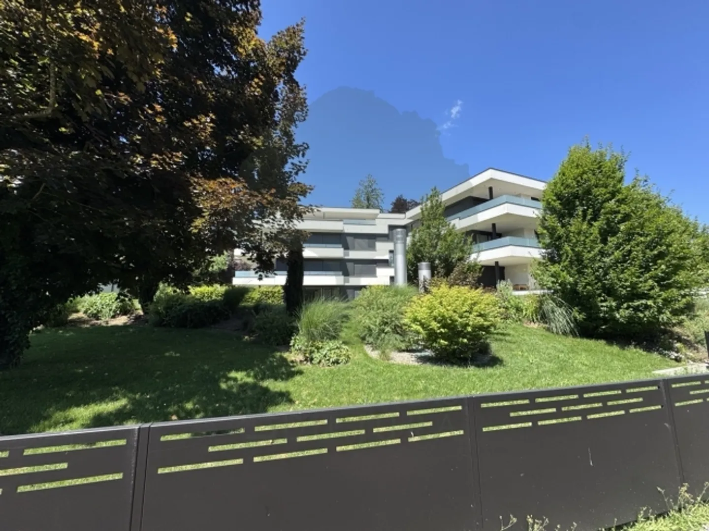 Stunning 5.5-room apartment of 170 m² with terrace of 62 m² - Photo 2 of 20