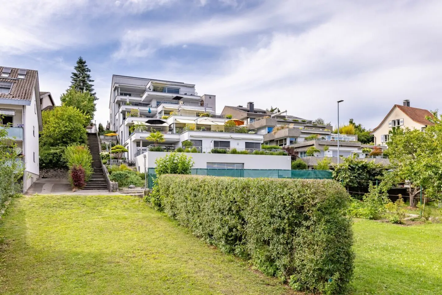 Exclusive 5.5-room terrace apartment - Premium Rhine view in Büsingen am Hochrhein - Photo 2 of 42