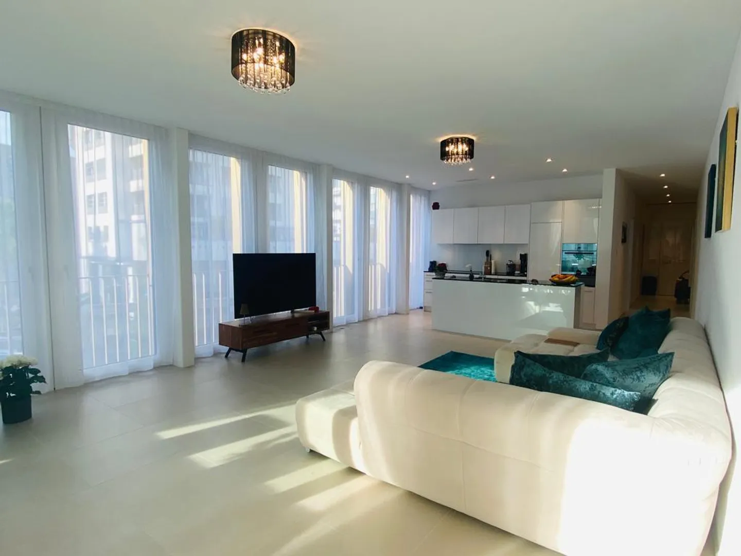 Appartamento moderno di 3,5 locali con alto standard nel centro di Kriens - Foto 1 di 9