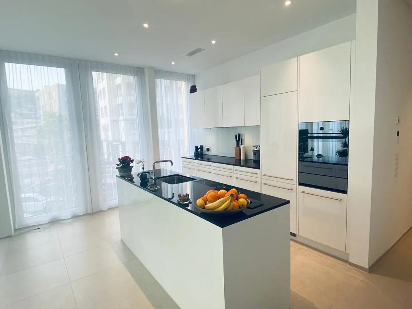 Appartamento moderno di 3,5 locali con alto standard nel centro di Kriens - Foto 3 di 9