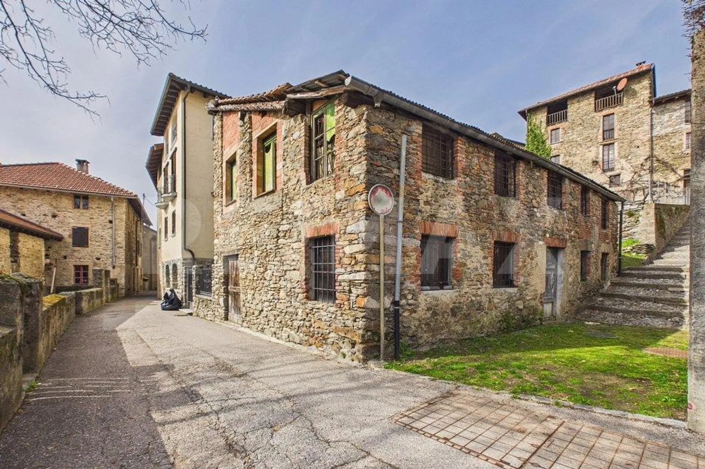 Rustico im Dorfkern mit Charme und offener Aussicht - Tradition Tessiner... - Foto 2 von 13