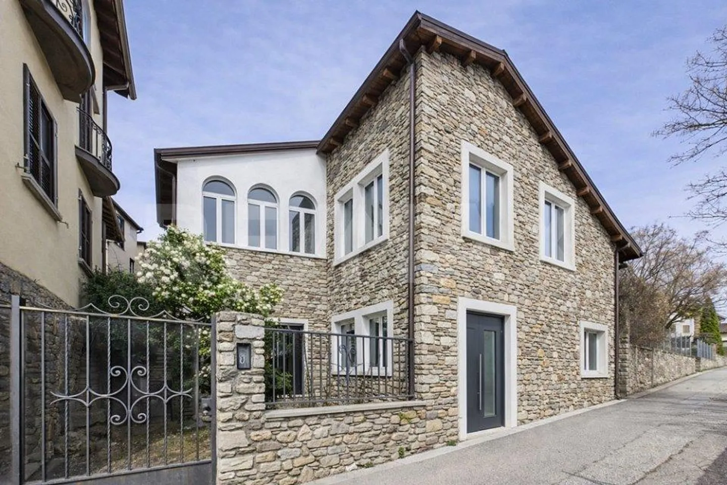 Rustico im Dorfkern mit Charme und offener Aussicht - Tradition Tessiner... - Foto 3 von 13