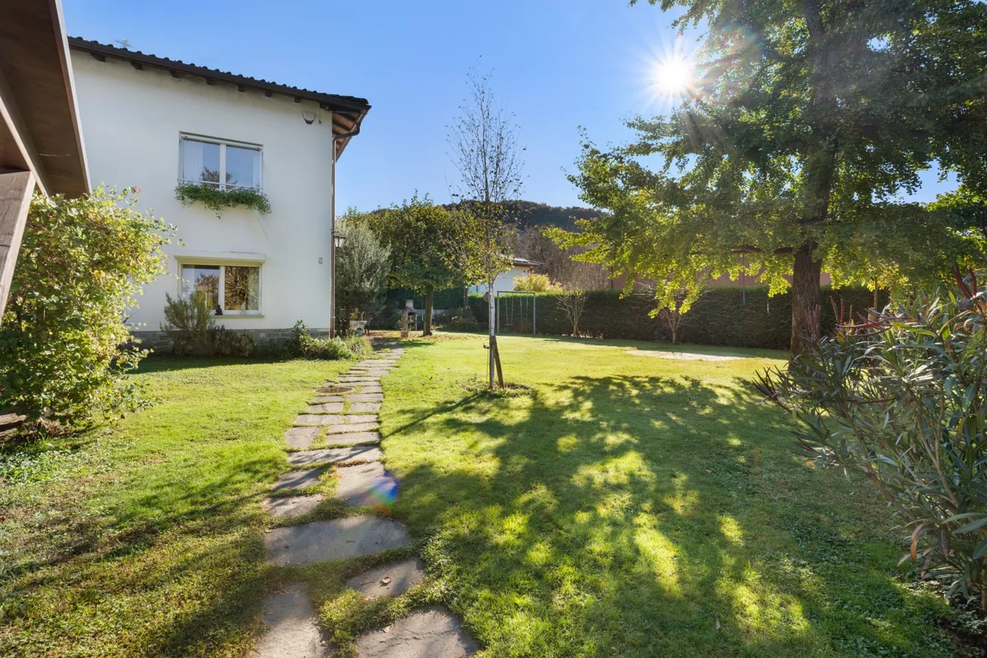 Villa Charmante avec Potentiel - Photo 4 sur 13