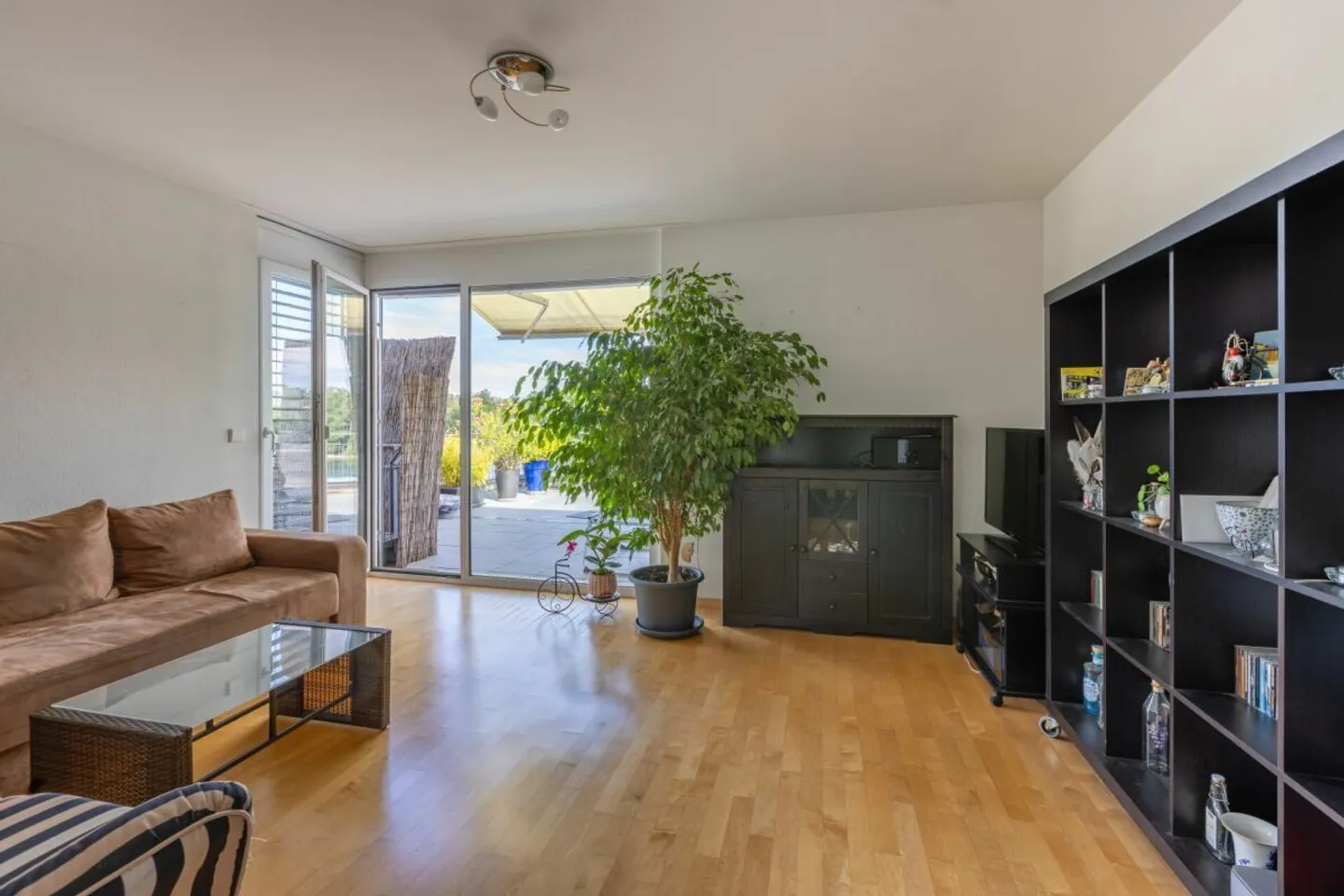 Exclusive 5.5-room terrace apartment - Premium Rhine view in Büsingen am Hochrhein - Photo 13 of 42
