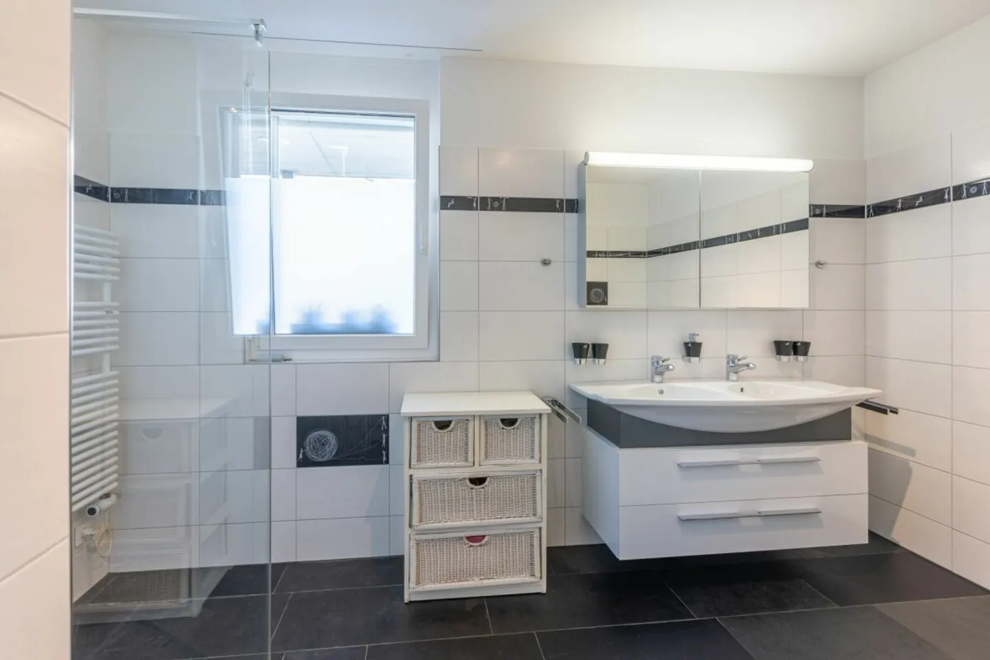 Exclusive 5.5-room terrace apartment - Premium Rhine view in Büsingen am Hochrhein - Photo 31 of 42