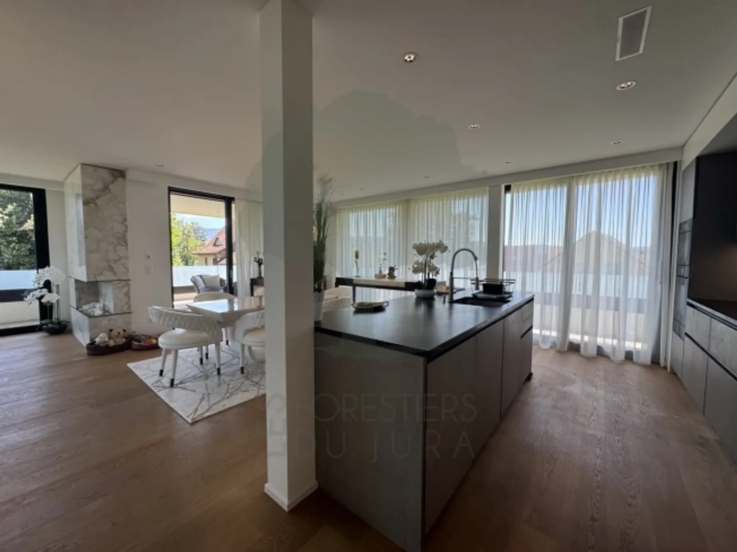 Stunning 5.5-room apartment of 170 m² with terrace of 62 m² - Photo 15 of 20