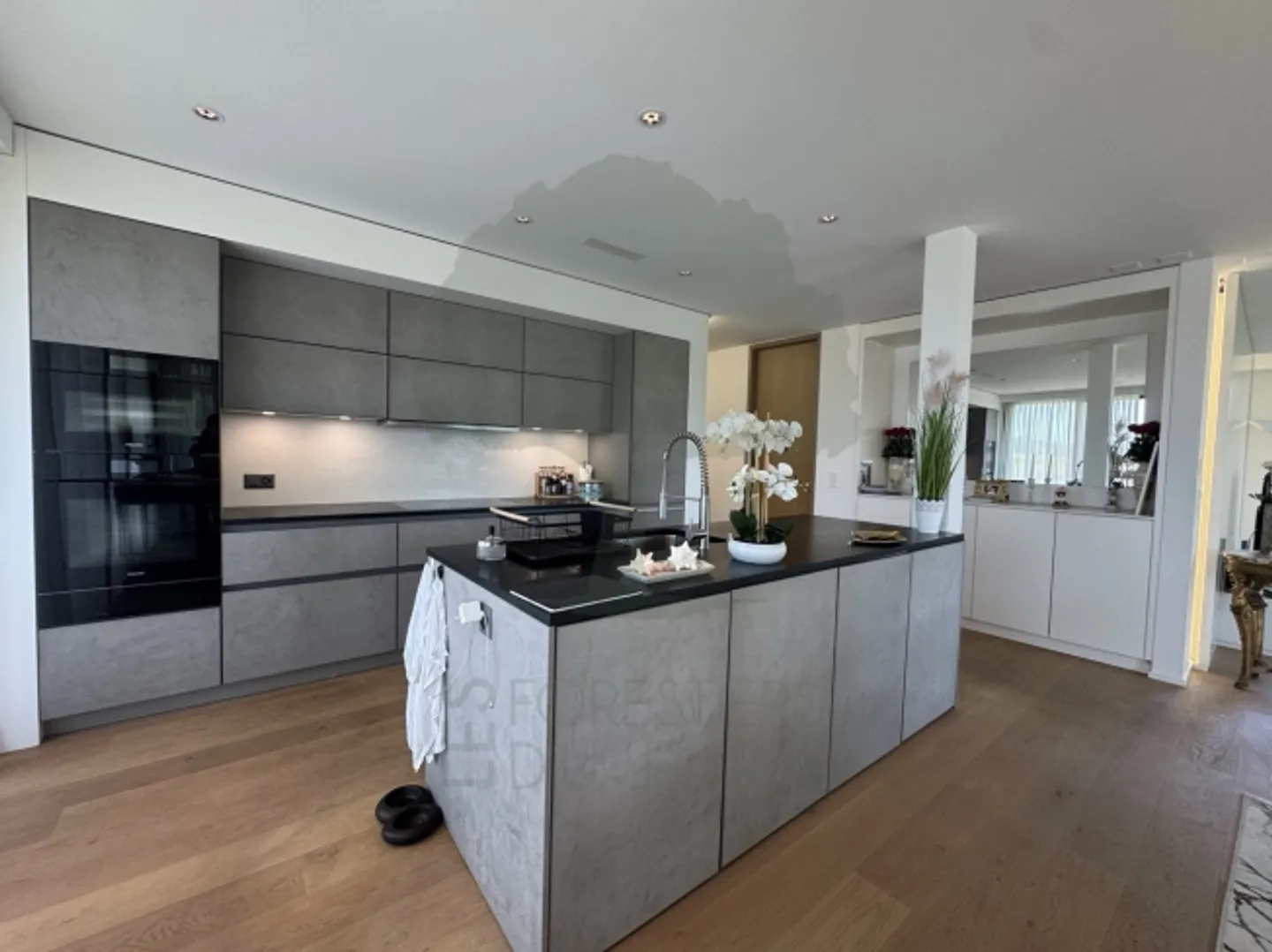 Stunning 5.5-room apartment of 170 m² with terrace of 62 m² - Photo 13 of 20