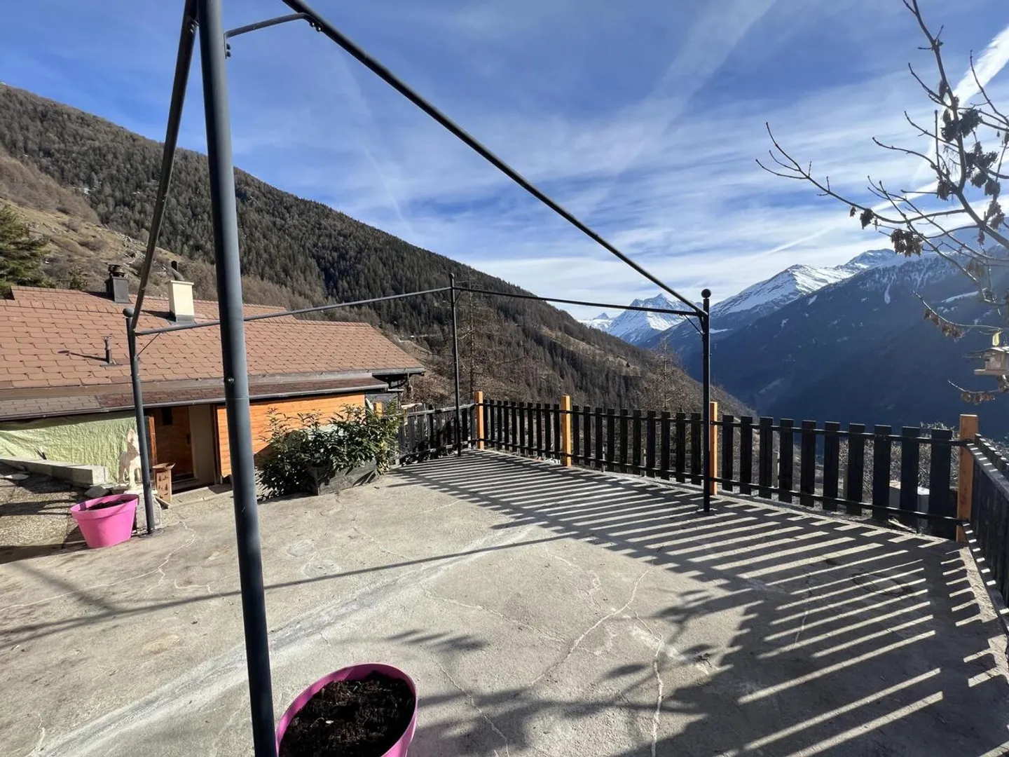 «Belegtes lebenslanges Rentenhaus ohne Rente, begrenzt auf 10 Jahre - Atemberaubende Aussicht» - Foto 5 von 17