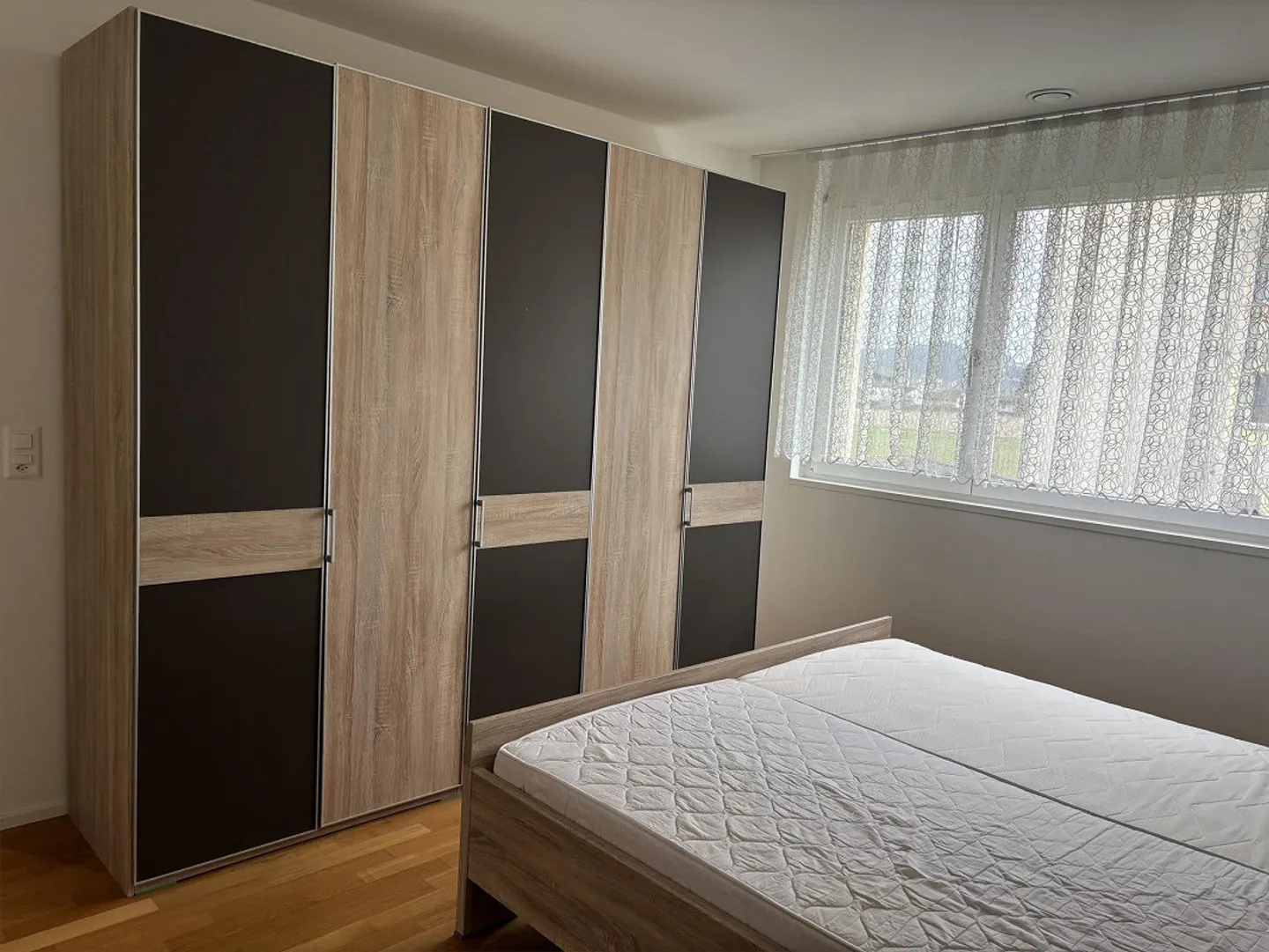 Charming and stylishly furnished apartment with large balcony - Photo 12 of 16