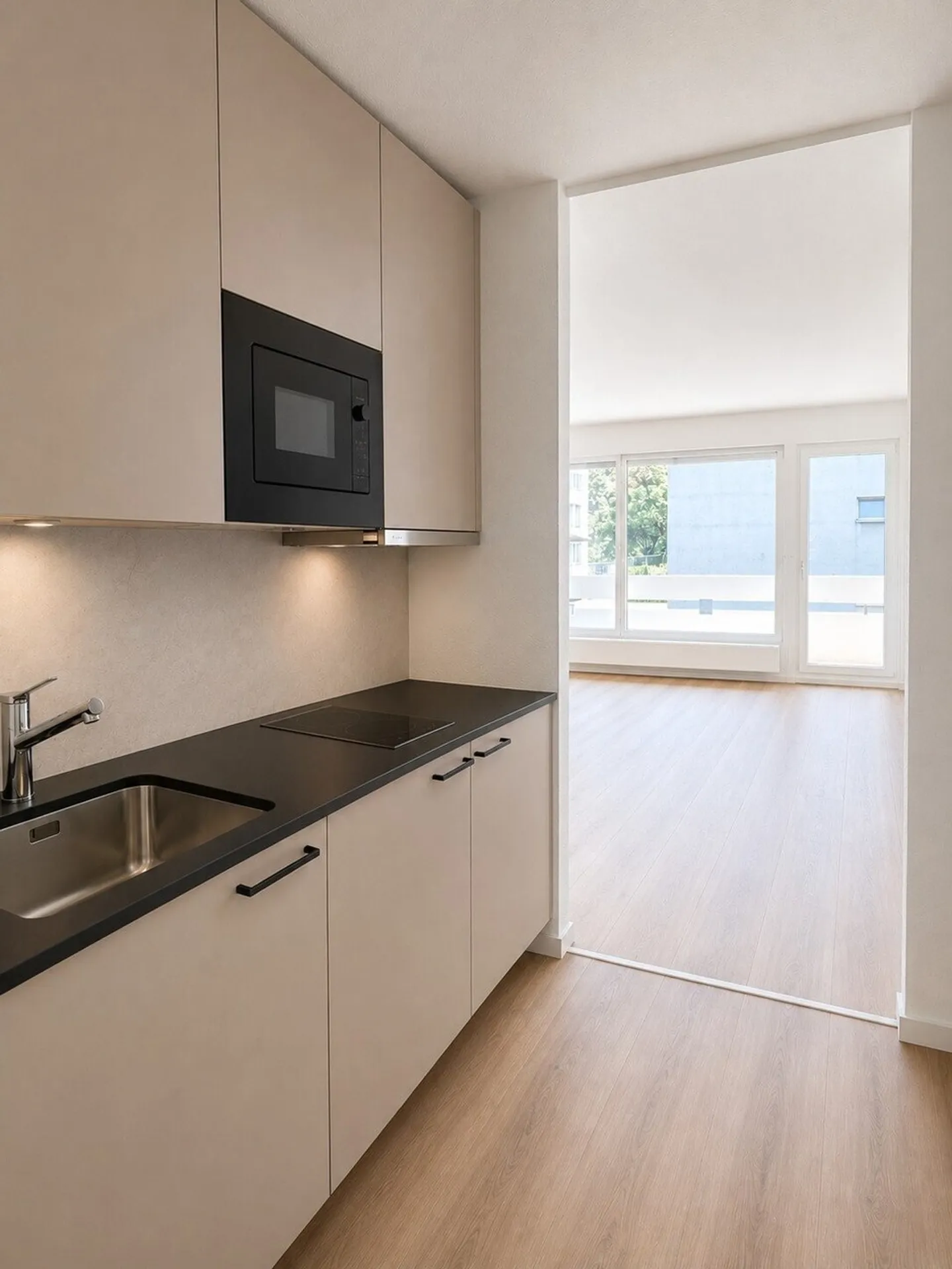 Helle renovierte Wohnung in Thun - Foto 3 von 5
