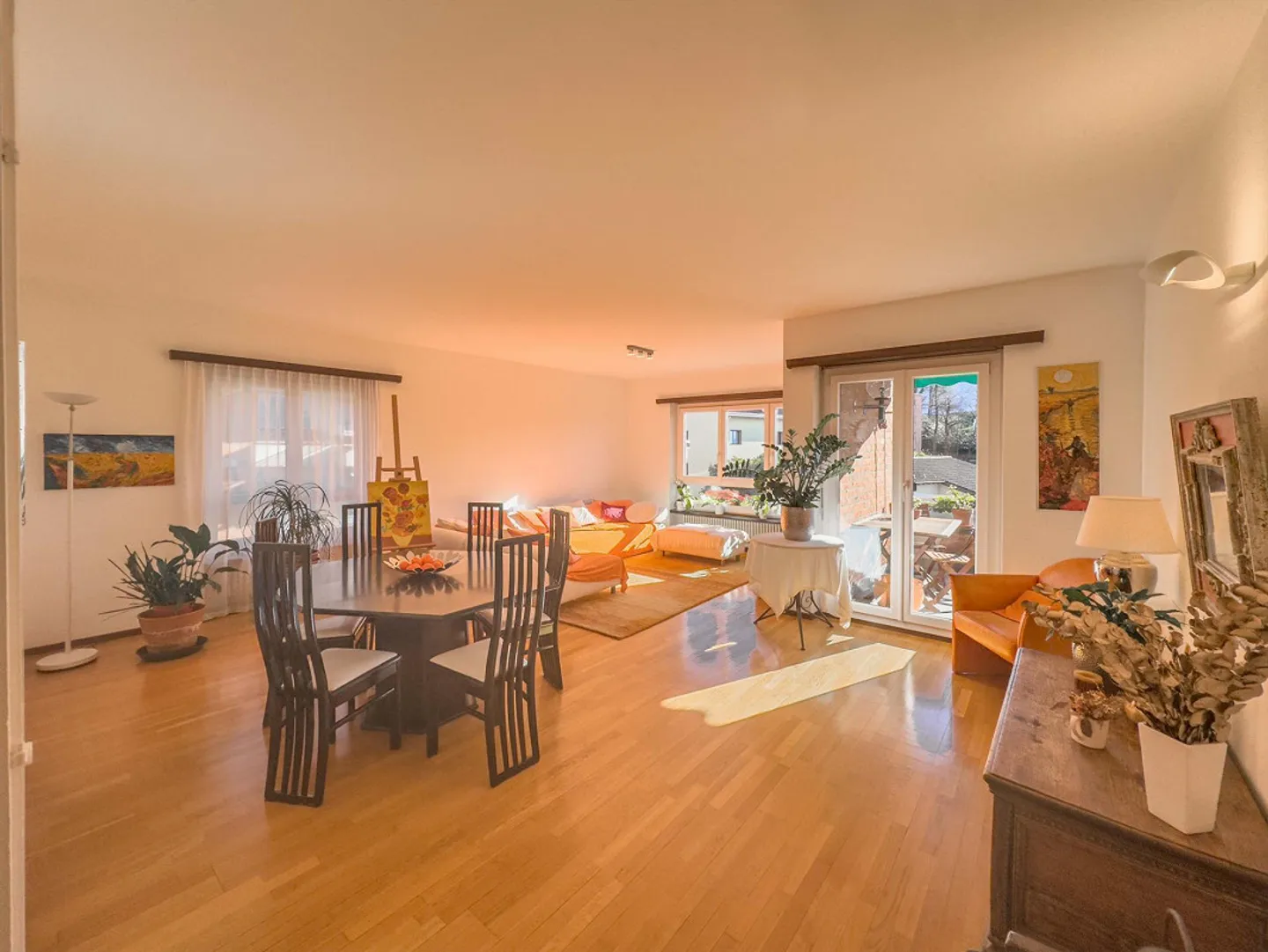 Spacious 3.5-room apartment in Massagno in a residence with swimming pool - Photo 1 of 9