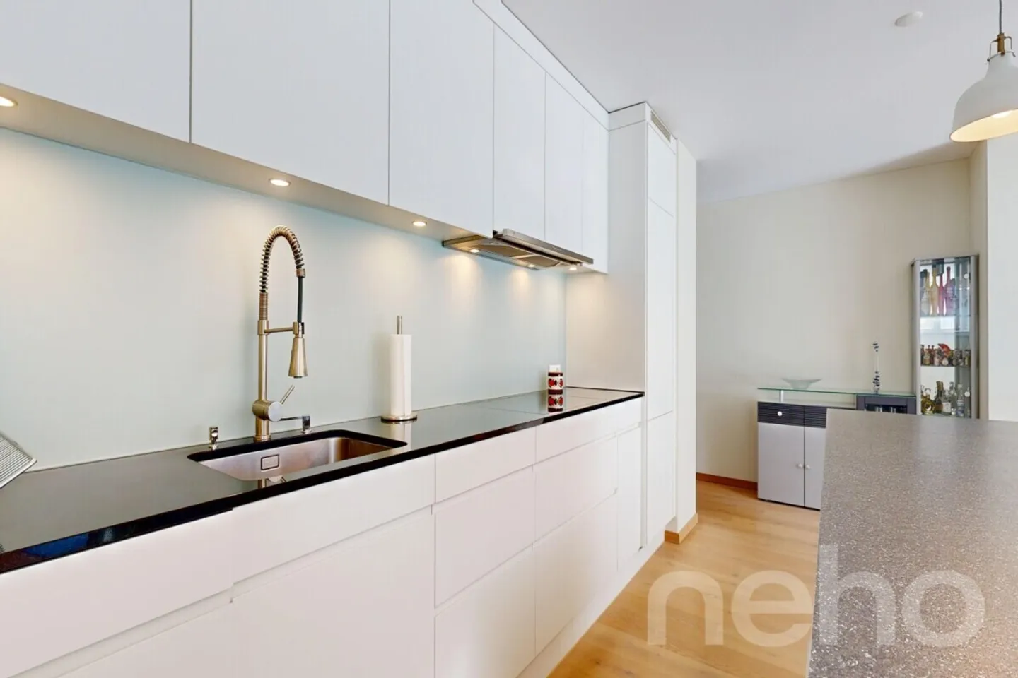 Helle 4.5-Zimmer-Wohnung mit Terrasse - Foto 4 von 12