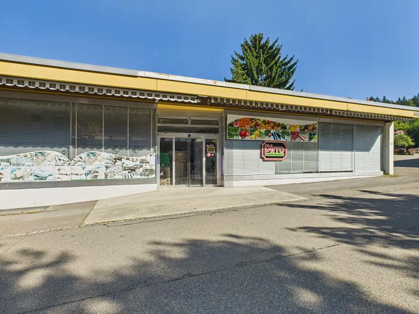 VERSATILE USAGE WITH HIGH FOOT TRAFFIC - Photo 1 of 2