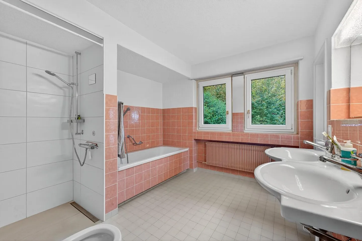 Appartement spacieux de 3½ pièces dans un emplacement privilégié - Photo 11 sur 13