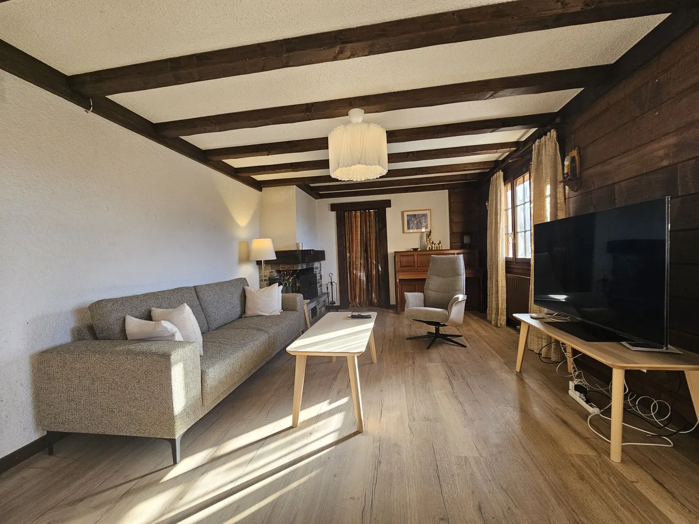 4-room chalet in Villars-sur-Ollon - FOR RENT FOR THE SUMMER SEASON - Photo 3 of 13