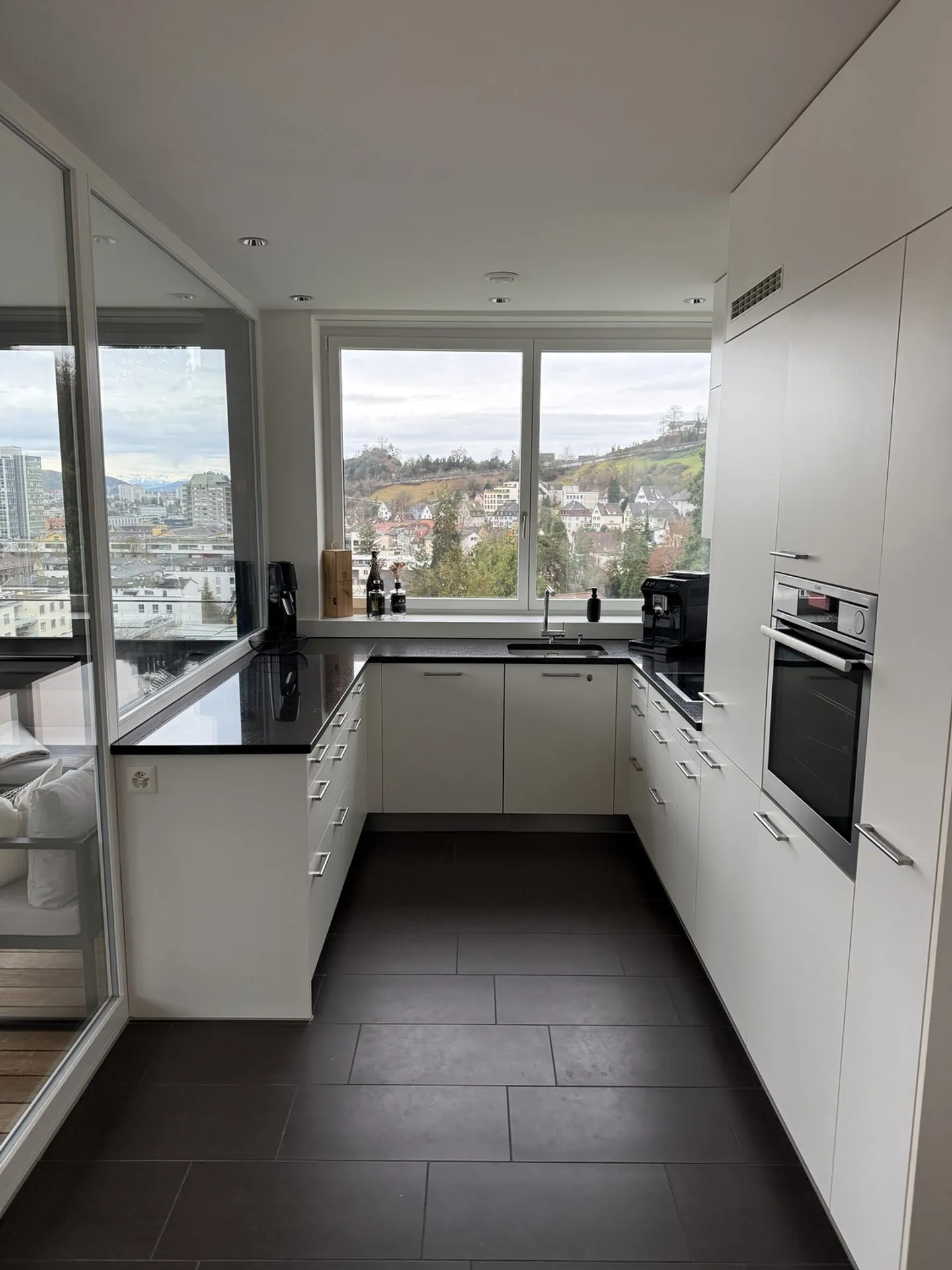 Appartamento in affitto - Foto 3 di 10