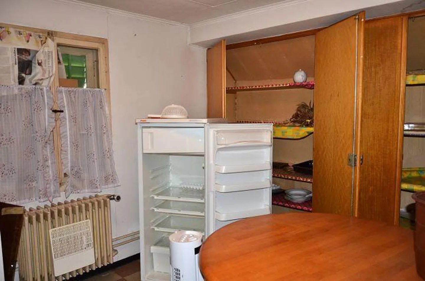 «Casa plurifamiliare di 3 app. anche a reddito da rinnovare con giardino / 3-Familienhaus zum Ausbauen mit Garten» - Foto 4 di 38