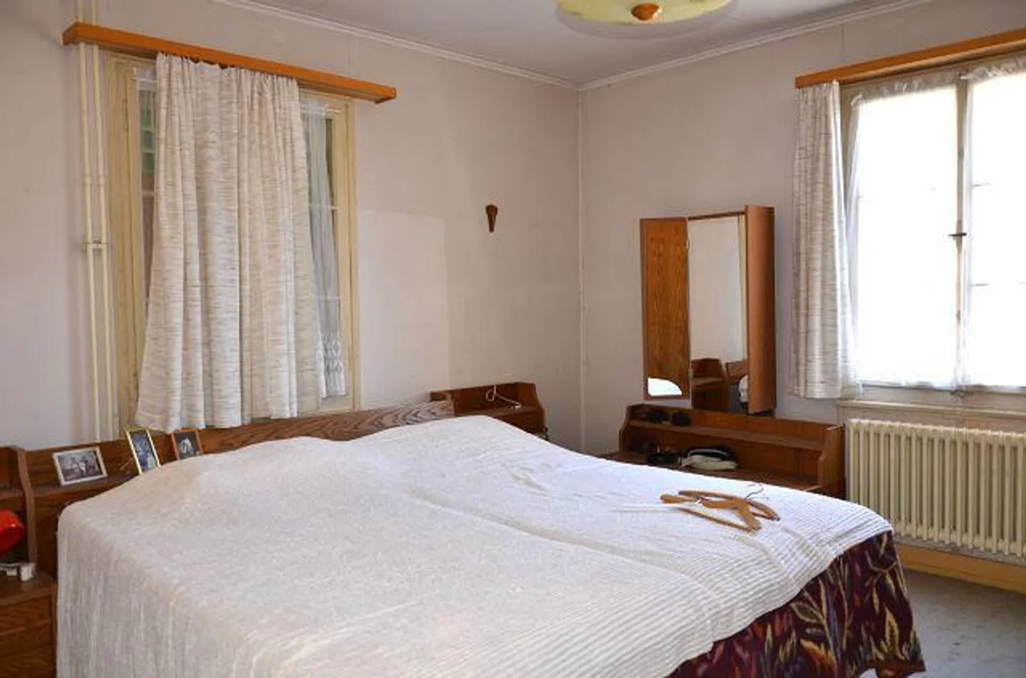 «Casa plurifamiliare di 3 app. anche a reddito da rinnovare con giardino / 3-Familienhaus zum Ausbauen mit Garten» - Foto 11 di 38