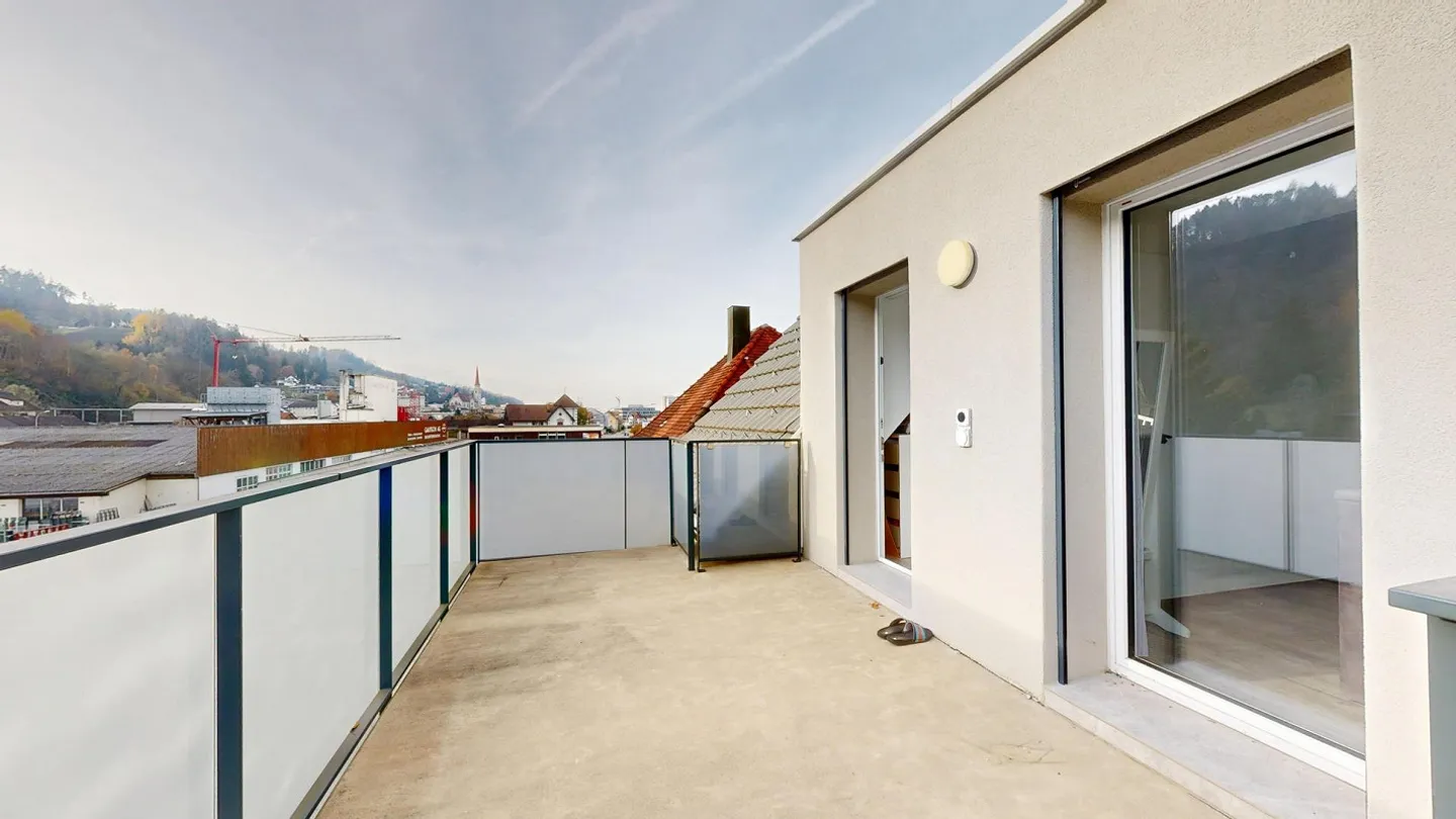 Casa multifamiliare ristrutturata con due appartamenti - Foto 4 di 10