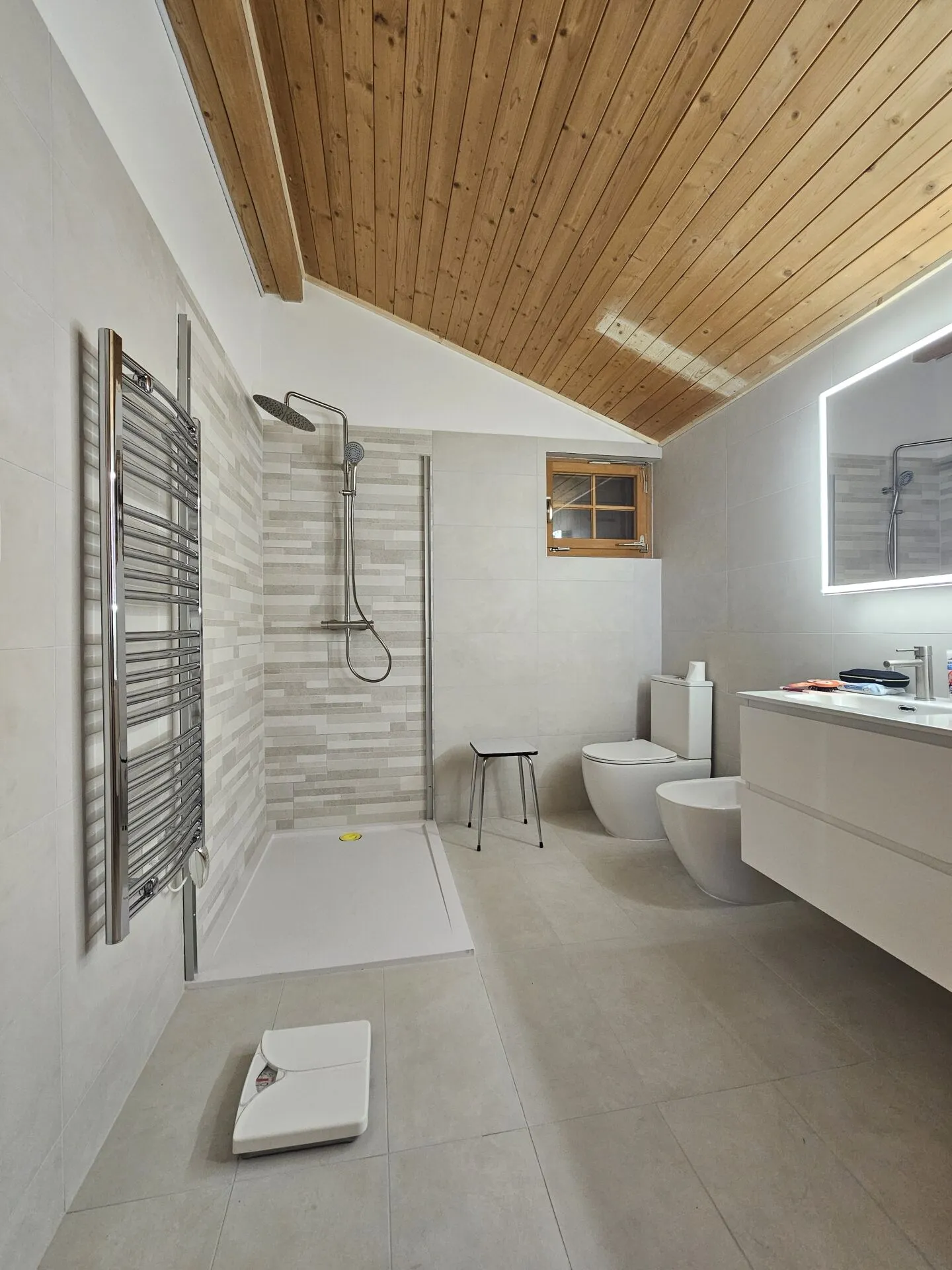 4-room chalet in Villars-sur-Ollon - FOR RENT FOR THE SUMMER SEASON - Photo 12 of 13