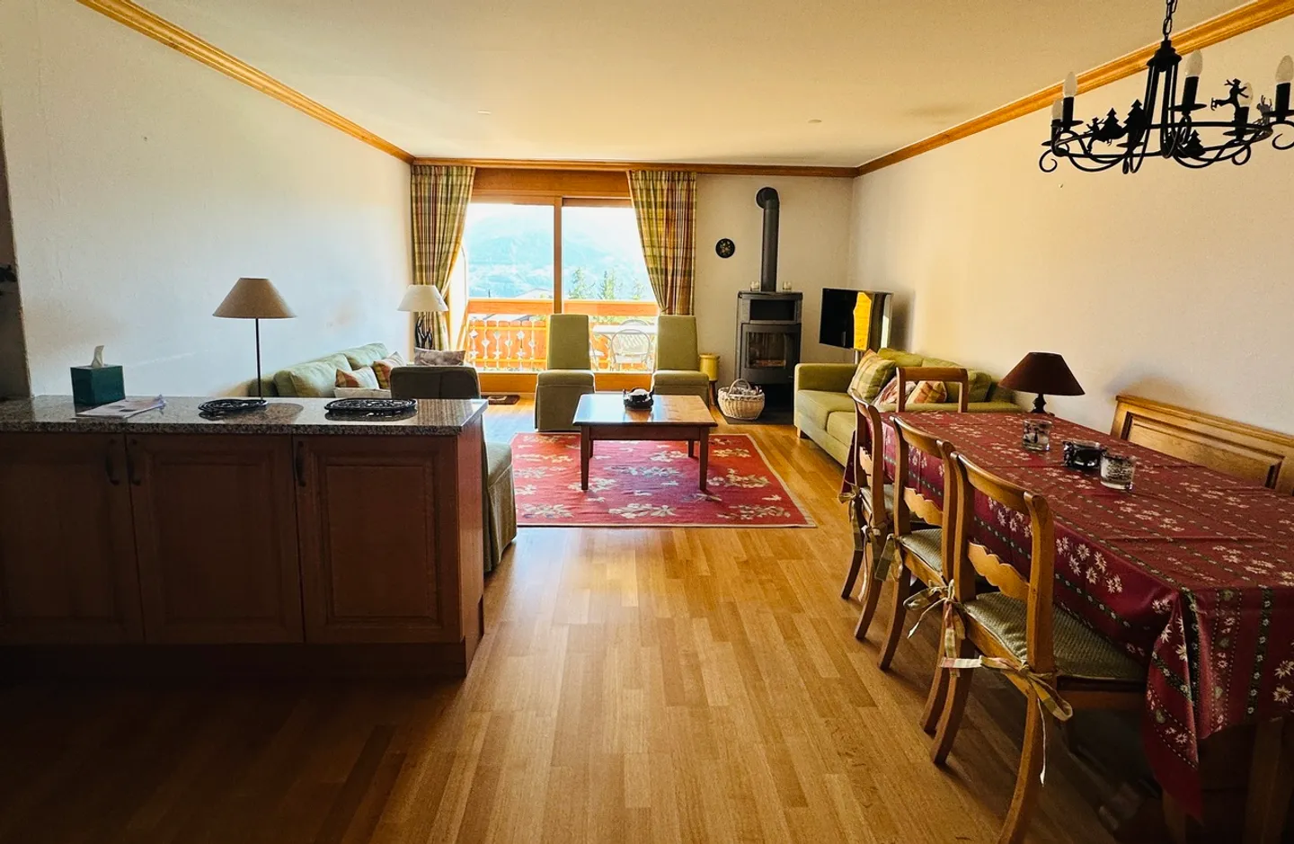 Ideale Lage für diese 4,5-Zimmer-Wohnung - Foto 3 von 15