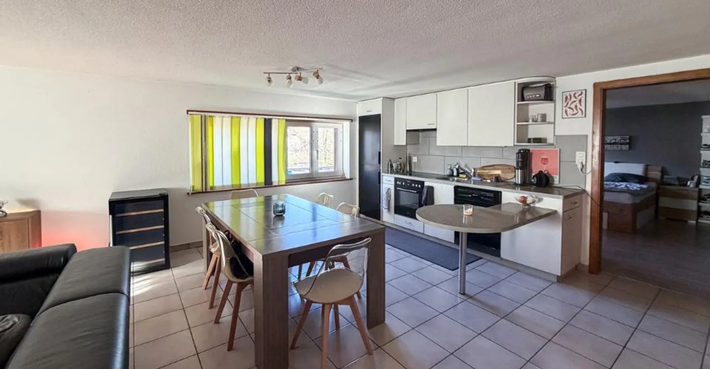 In vendita - Appartamento di 2,5 locali in condominio con posto auto in vendita. - Foto 4 di 10