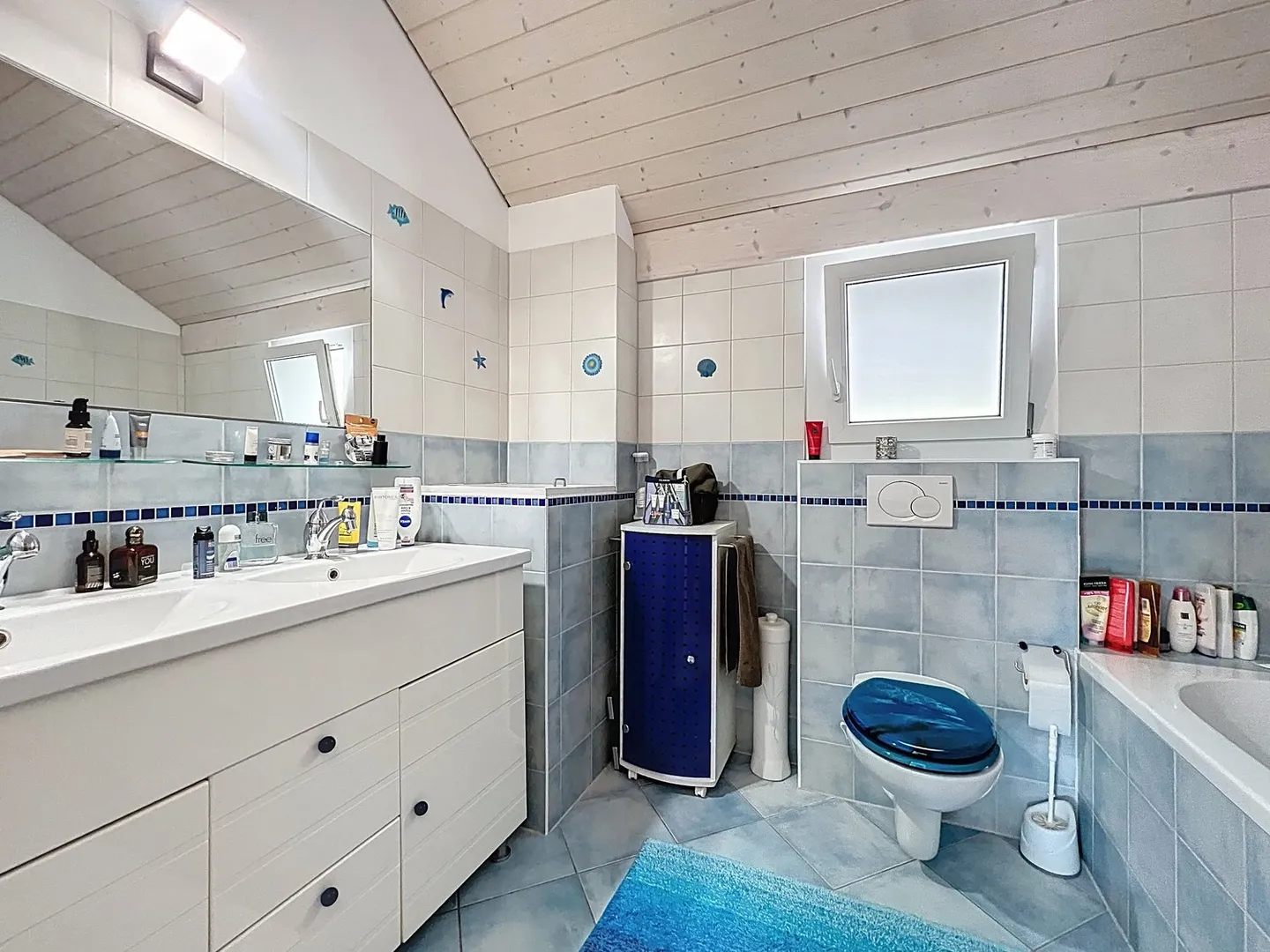 Villa with unobstructed views, spacious rooms, and a quiet environment – Vaumarcus - Photo 11 of 15