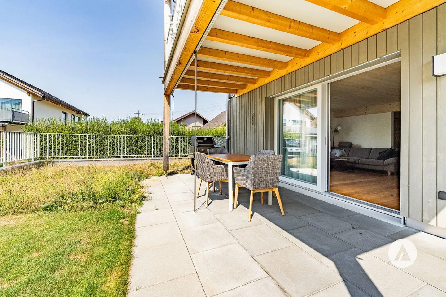 Newly built living comfort on two levels - Photo 9 of 13