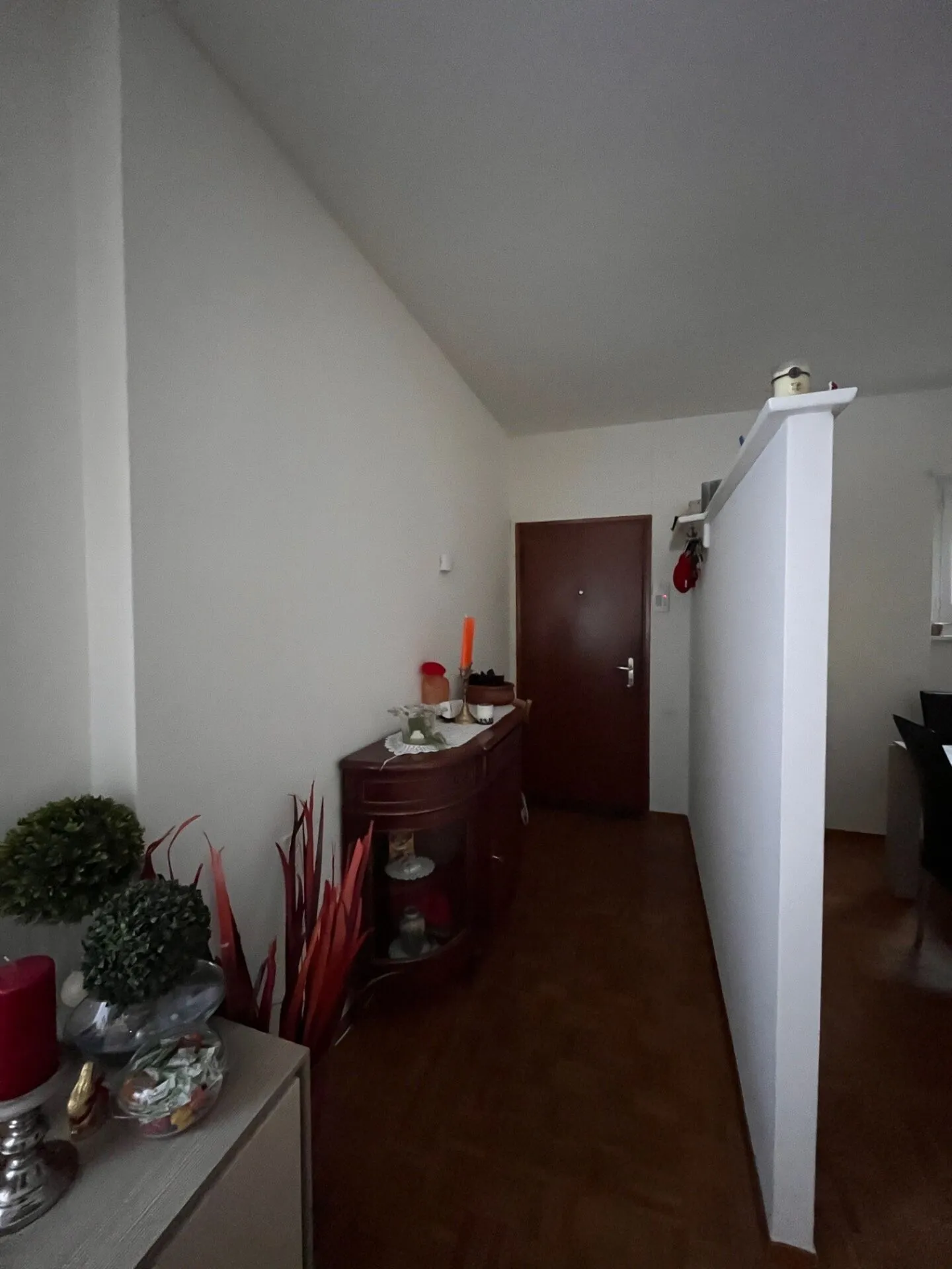 LOSONE - Apartment for rent with external parking - Photo 3 of 8
