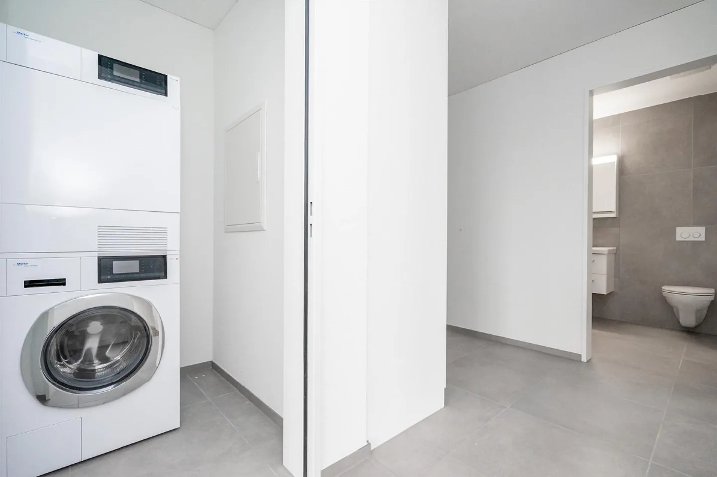 Nouvel appartement dans le populaire parc résidentiel Blümlisalp ! - Photo 8 sur 9