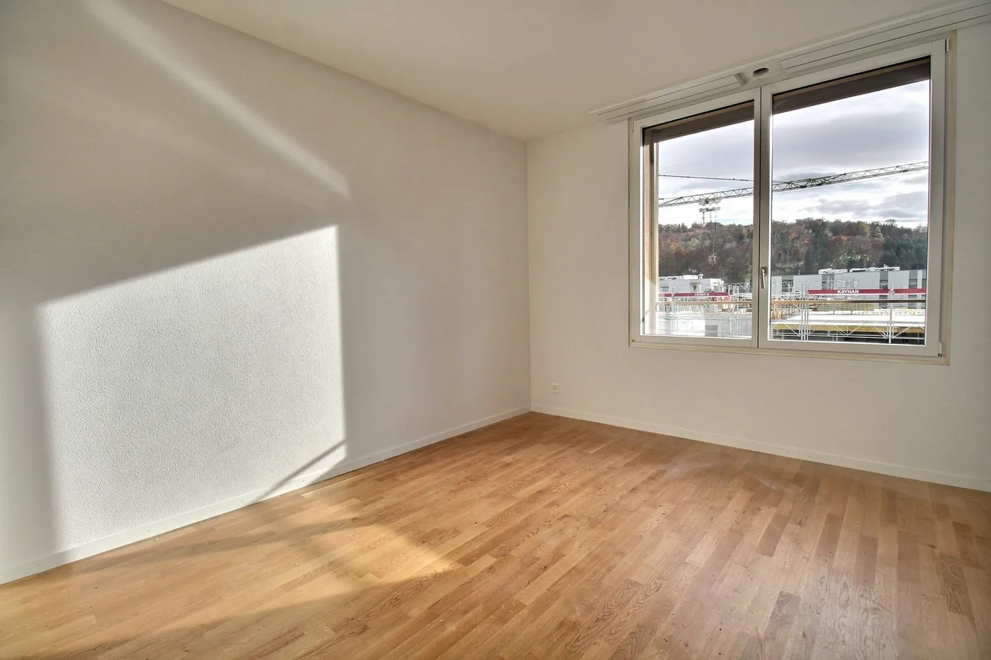 New 3.5-room penthouse apartment! - Photo 3 of 10