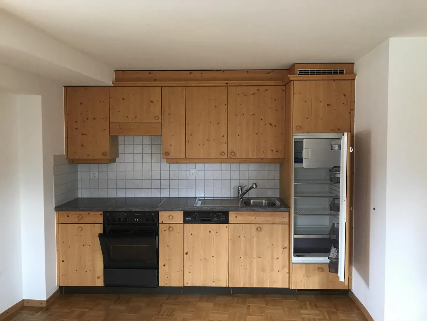 Apartment with Charm - Photo 2 of 4