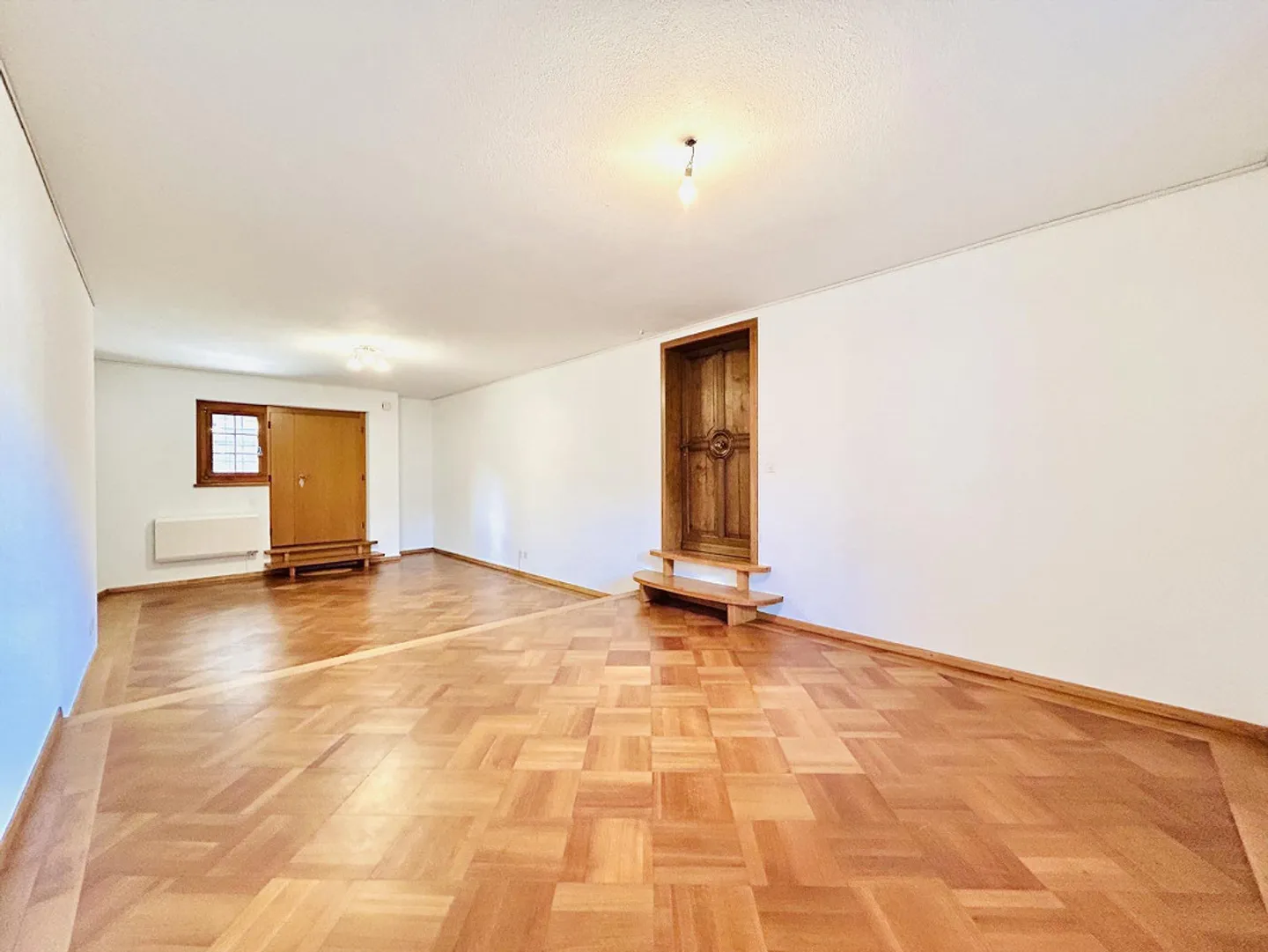 Stilvolles Wohnhaus im Städtli mit Garten und Atelier - Foto 11 von 25