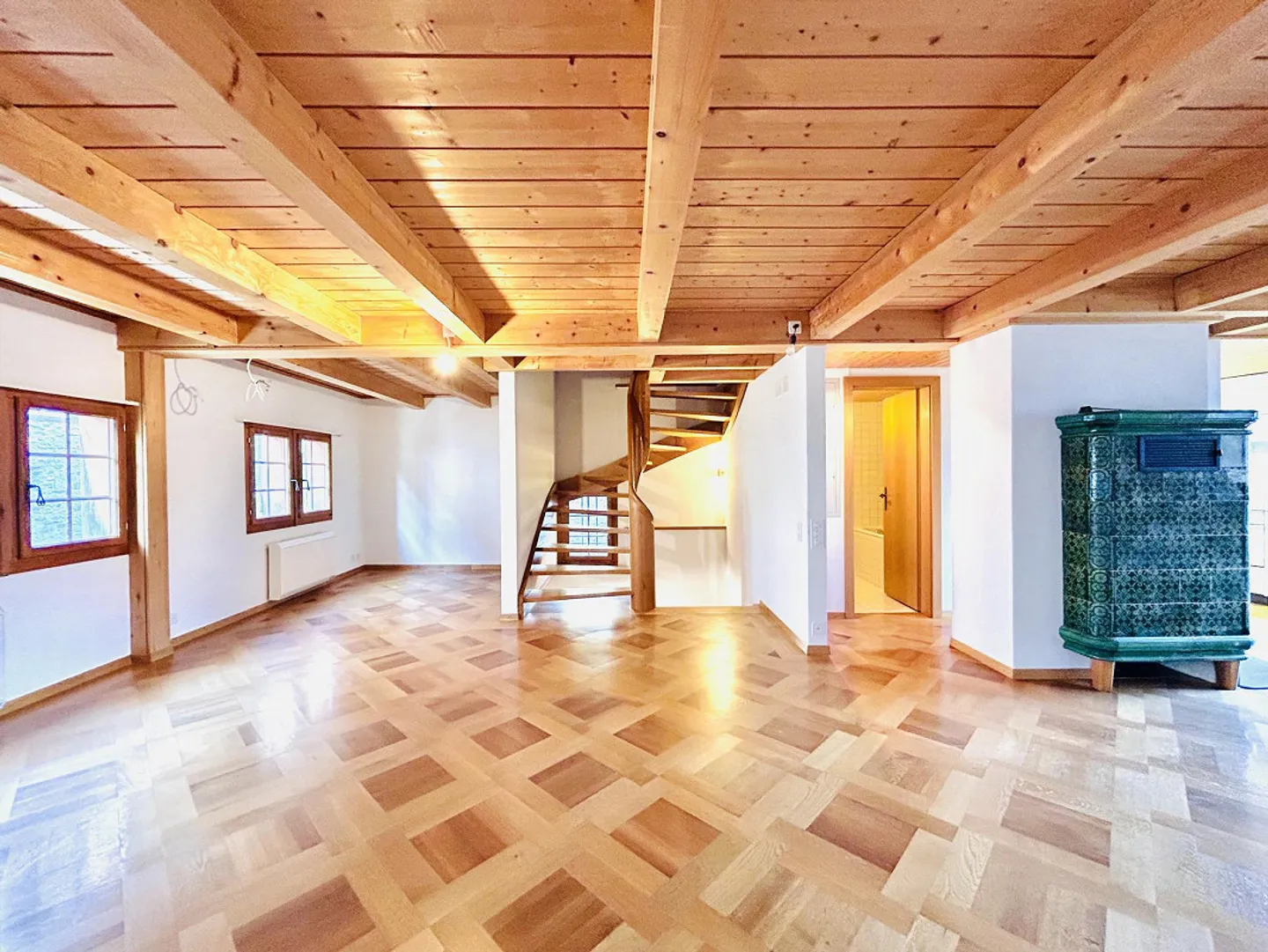 Stilvolles Wohnhaus im Städtli mit Garten und Atelier - Foto 21 von 25