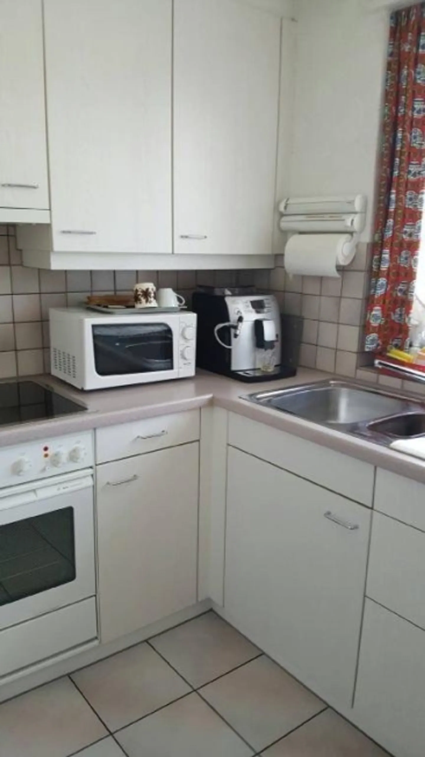 COZY LIVING IN BÜLACH! - Photo 2 of 4