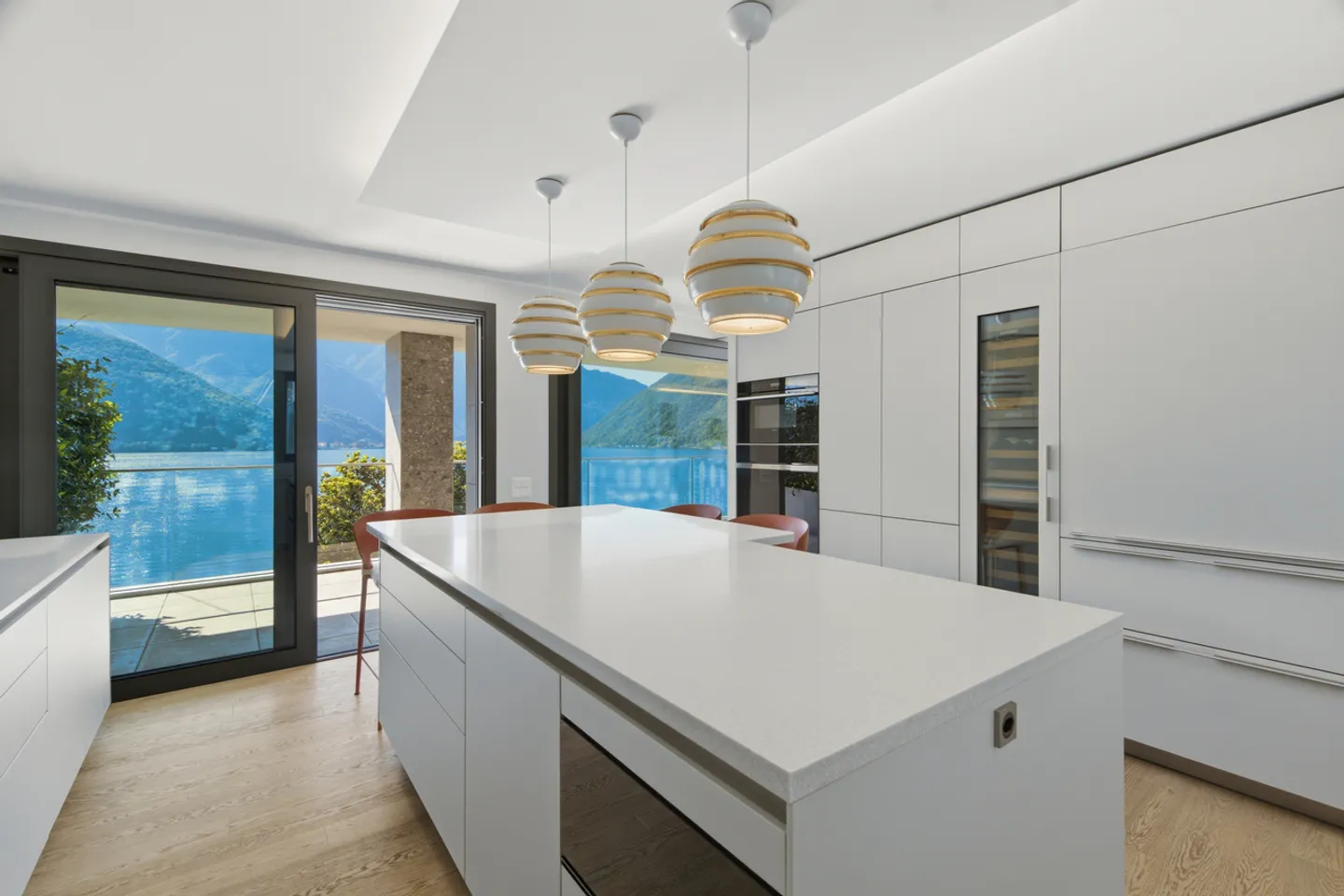 Penthouse di Lusso con Vista Lago - Foto 11 di 13