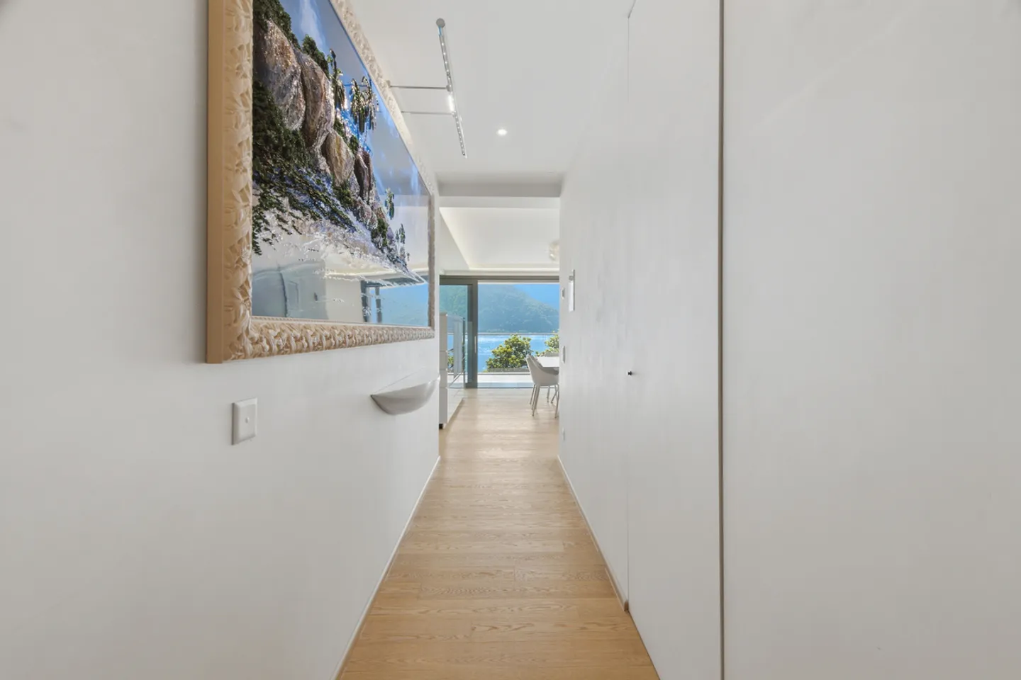 Penthouse di Lusso con Vista Lago - Foto 12 di 13