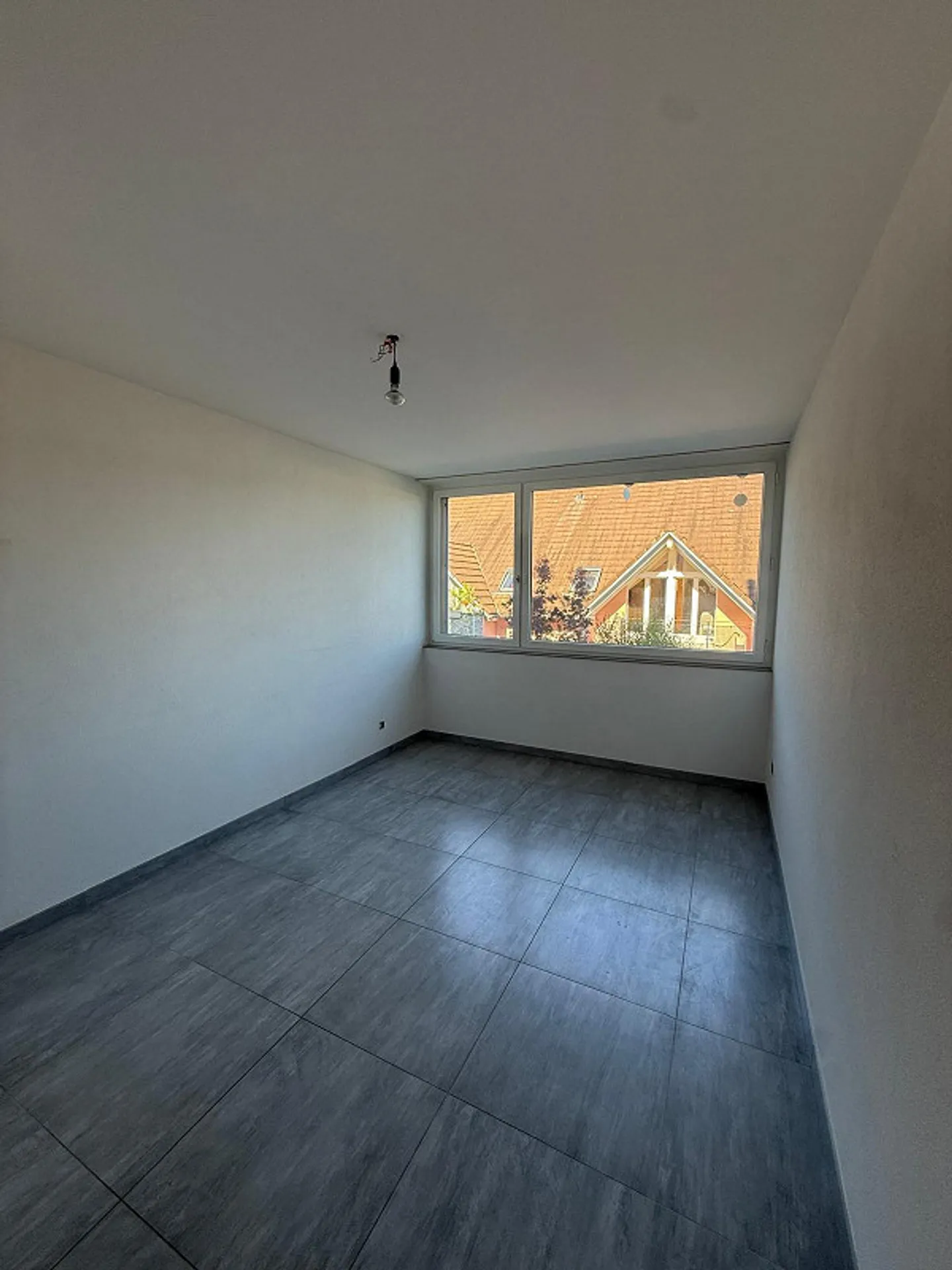 Geräumige Wohnung in Beringen - Foto 3 von 14