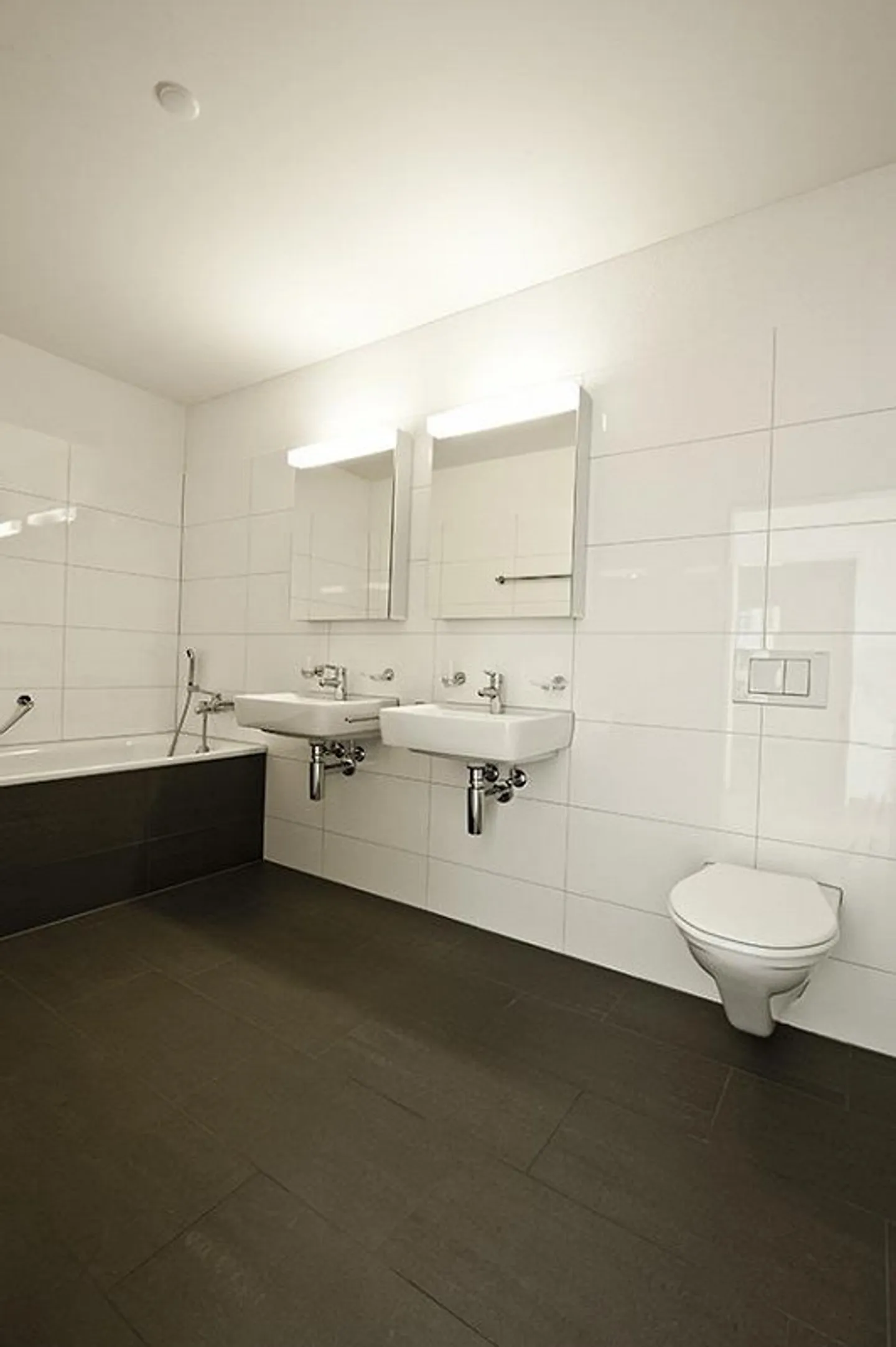 Ideale per noi! Appartamento di 3,5 stanze con 2 bagni e terrazza - Foto 5 di 14