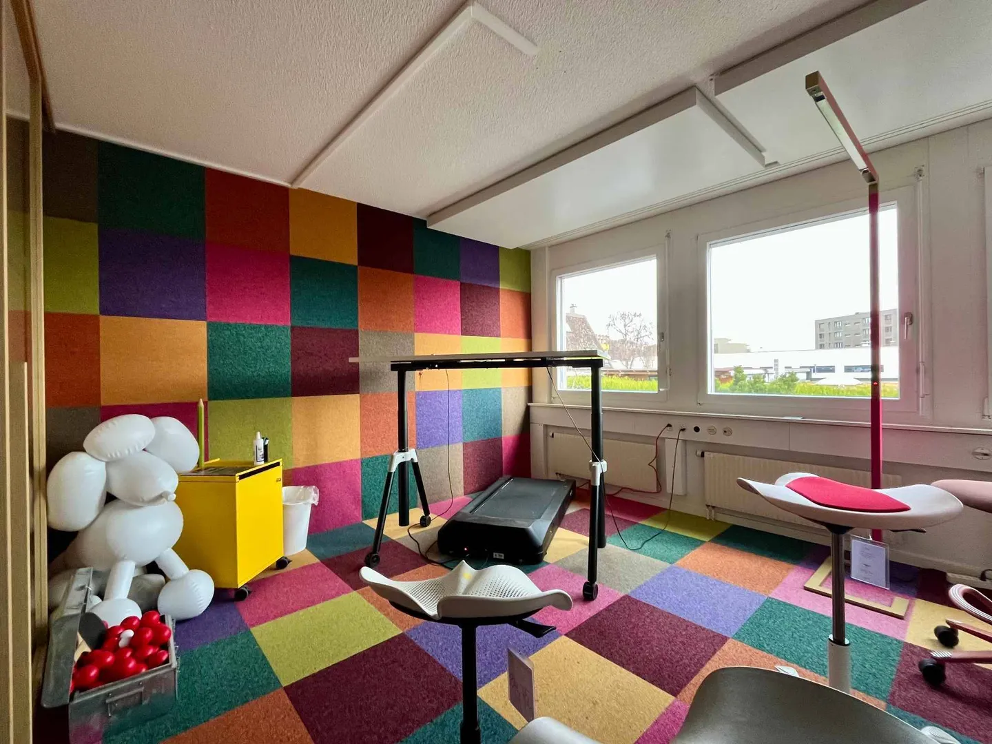 Workshop, offices and storage of 490 m2 - Optimal accessibility - Photo 4 of 7