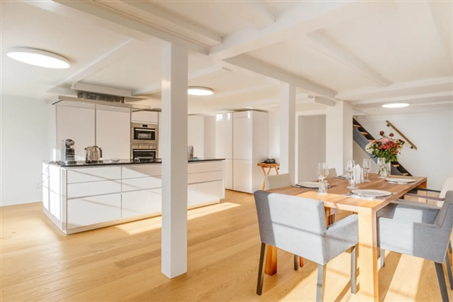 «STILVOLL RENOVIERT MIT VIEL WOHNRAUM» - Foto 1 von 9