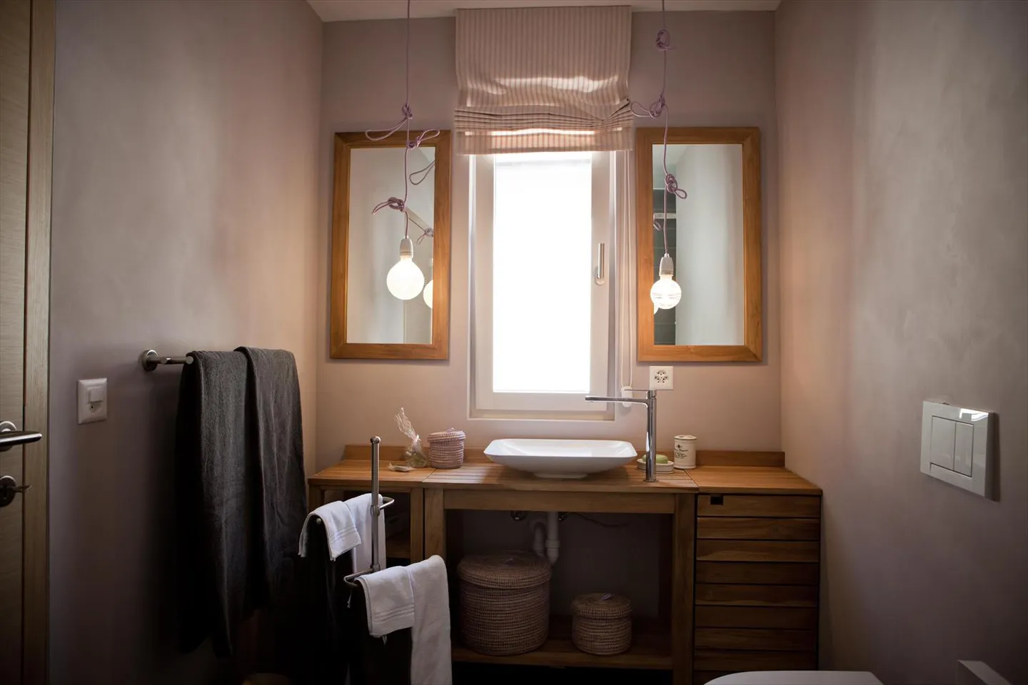 Charmante renovierte und möblierte 2-Zimmer-Wohnung in Saint-Livres, in... - Foto 8 von 9