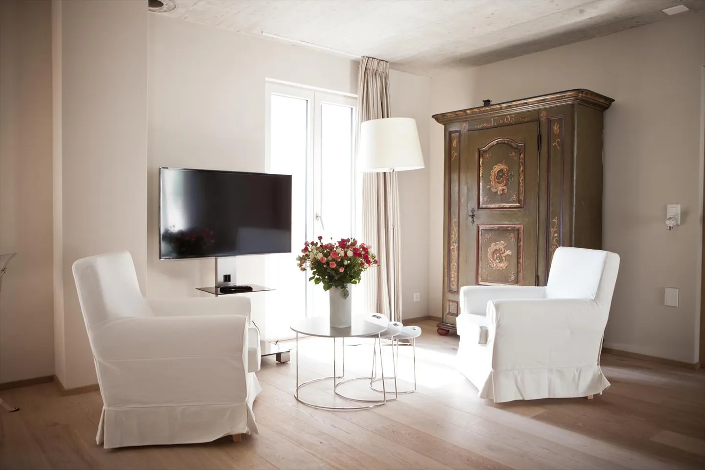 Charmante renovierte und möblierte 2-Zimmer-Wohnung in Saint-Livres, in... - Foto 2 von 9