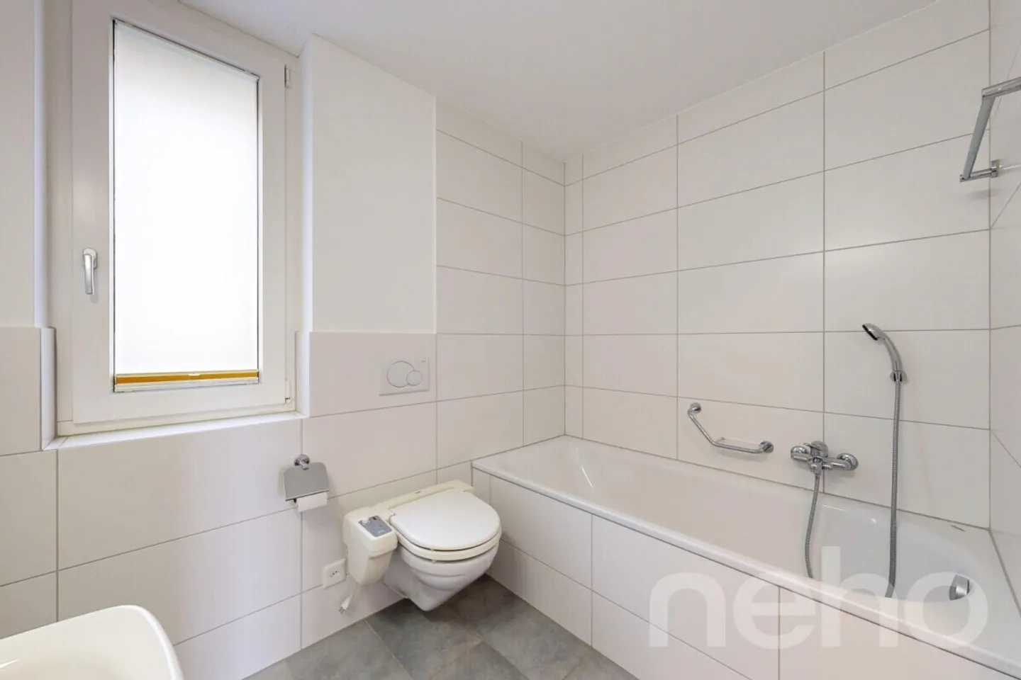 Modern 5.5-room apartment with panoramic views and balcony - Wil SG - Photo 12 of 12