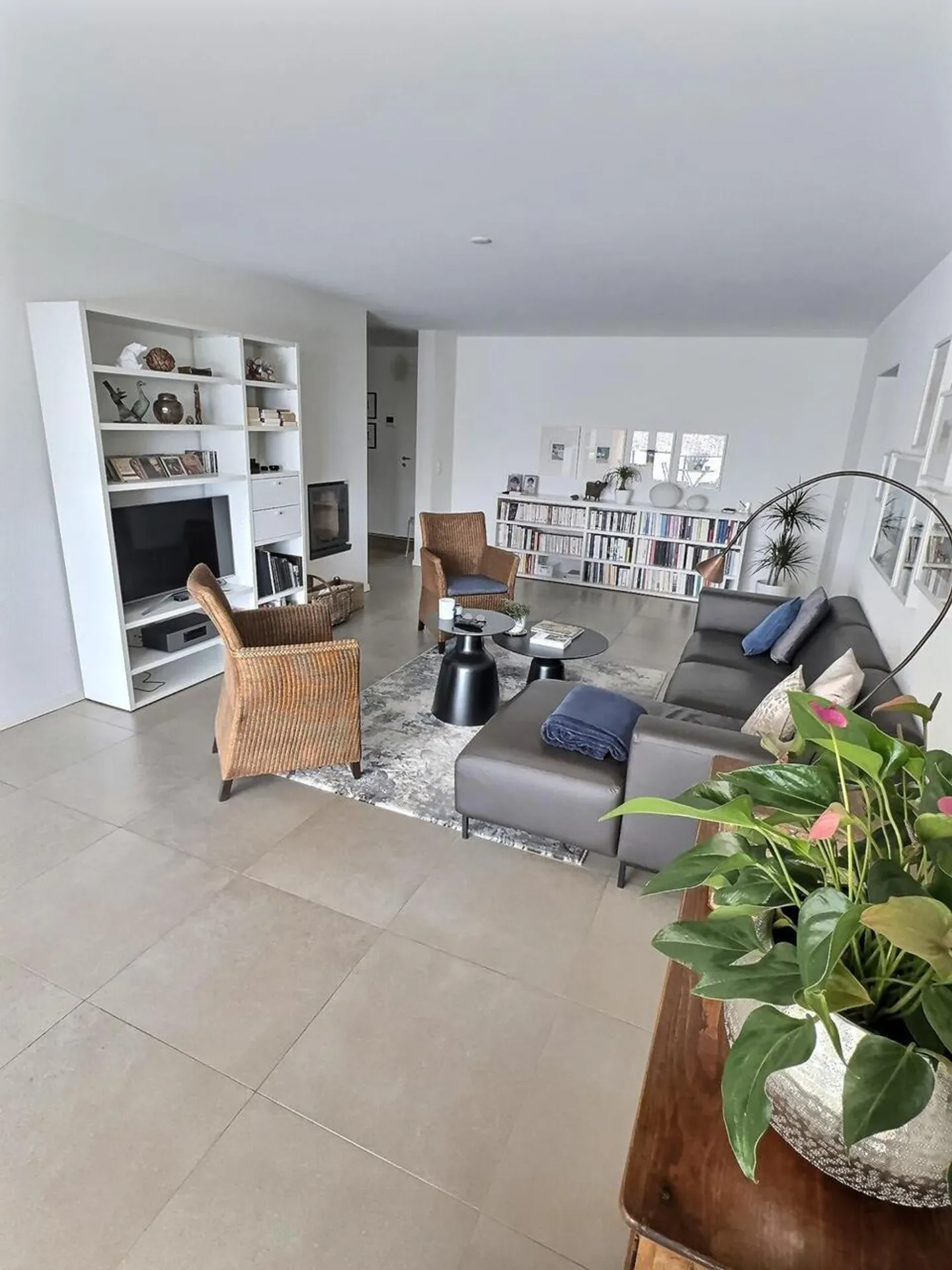 Ein echtes Juwel im Herzen von Nyon in einem halb besetzten Leibrentenvertrag ohne Miete! Seeblick! Ein Teil der Wohnung sofort verfügbar! - Foto 5 von 16