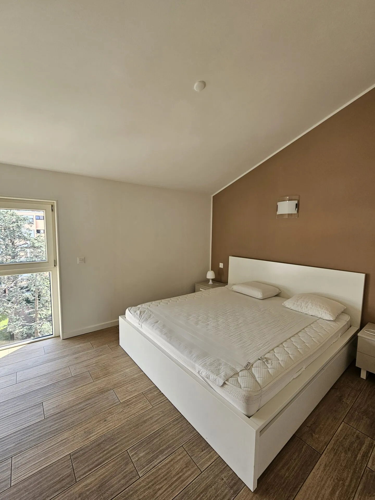 Charming 3.5 Room Apartment - Photo 7 of 11