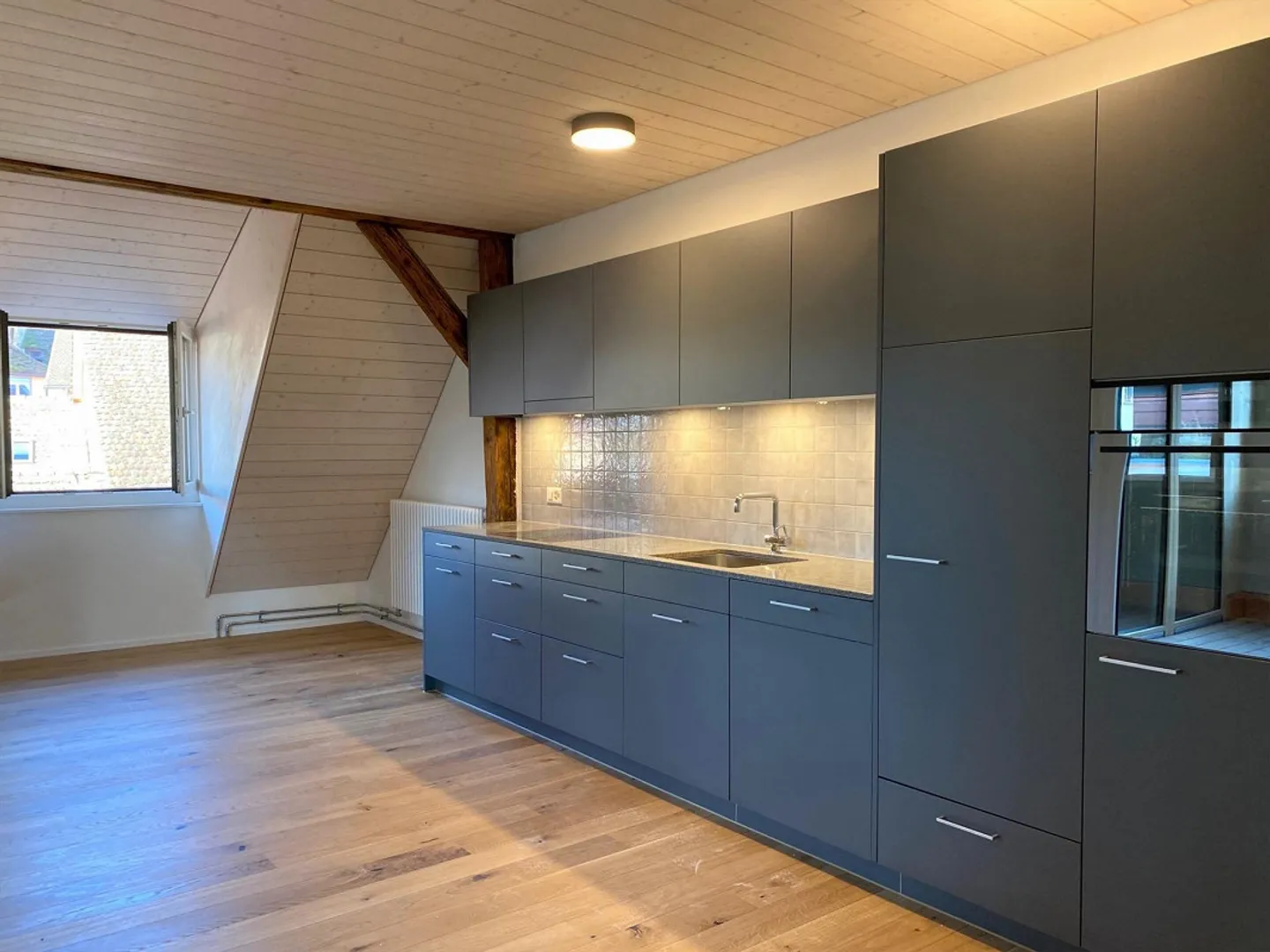 Vivere unico nel cuore della città vecchia - Foto 3 di 13